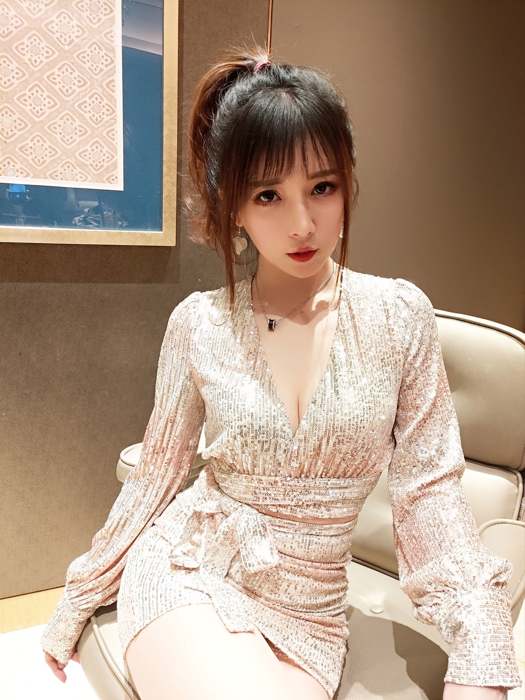 斗鱼主播小女巫露娜 - 亮片裙肉丝-图16