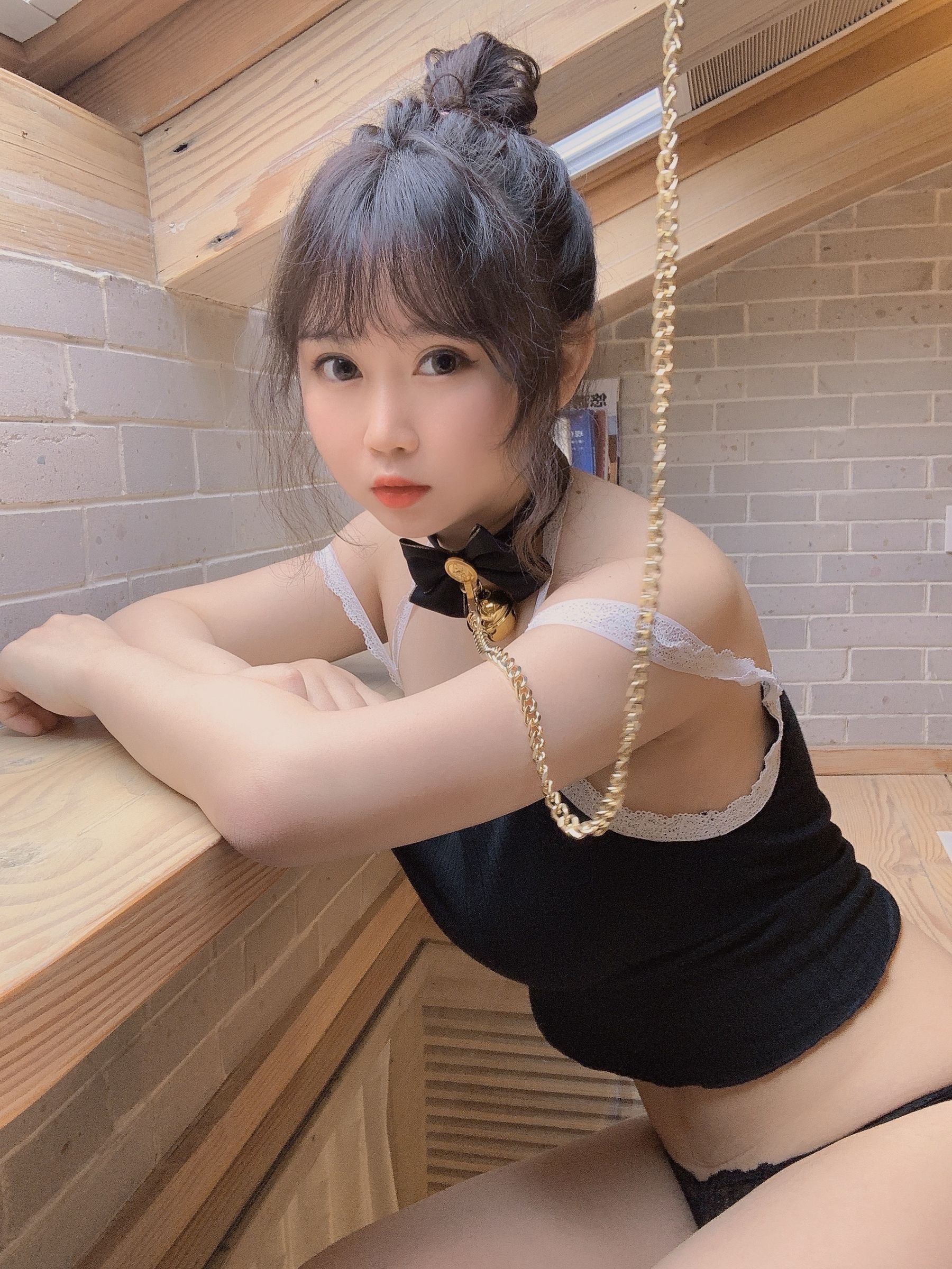 蜜桃少女是依酱呀 - 囚禁-图9