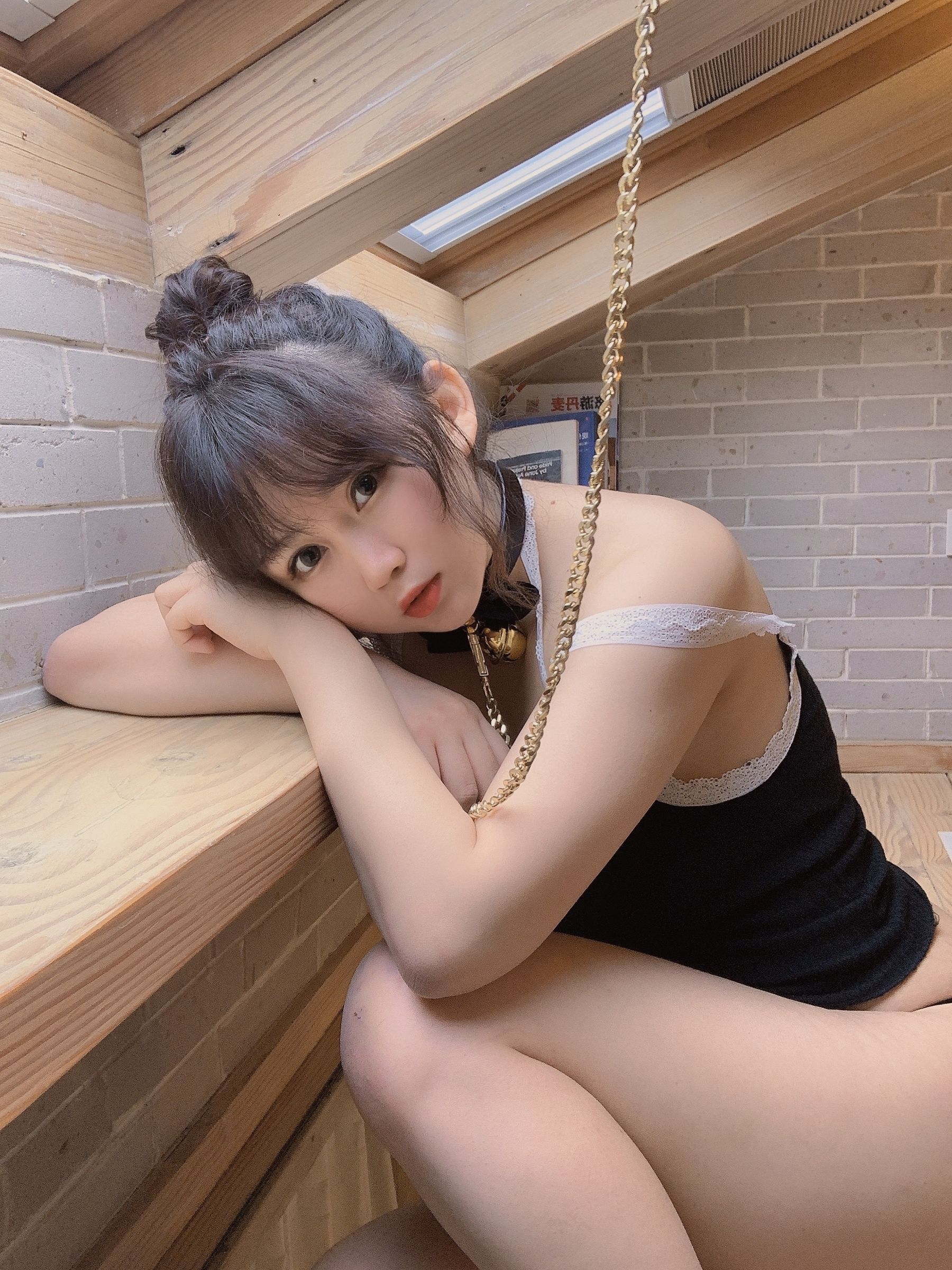 蜜桃少女是依酱呀 - 囚禁-图10