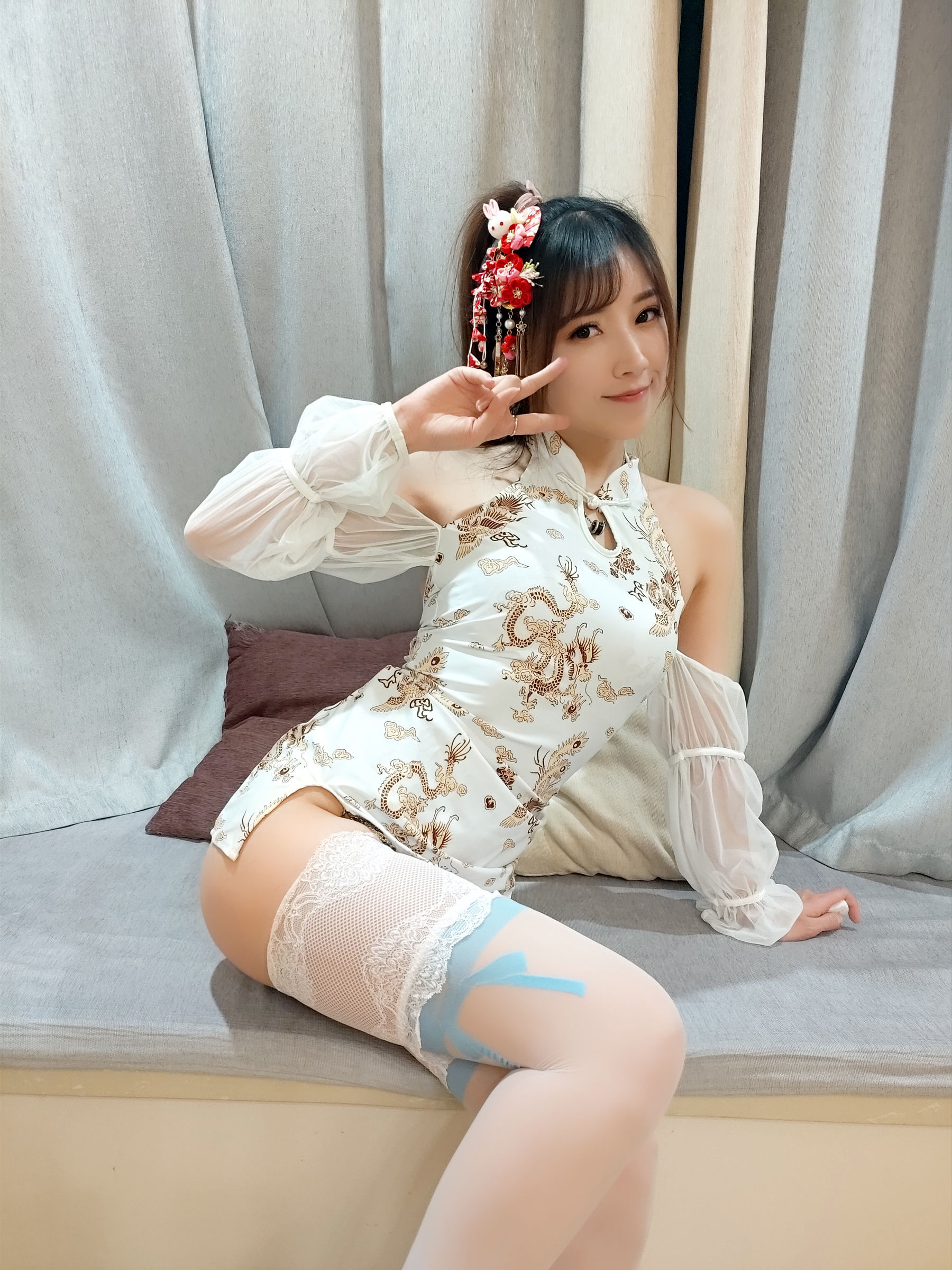 斗鱼主播小女巫露娜 - 白色蕾丝长筒-图17