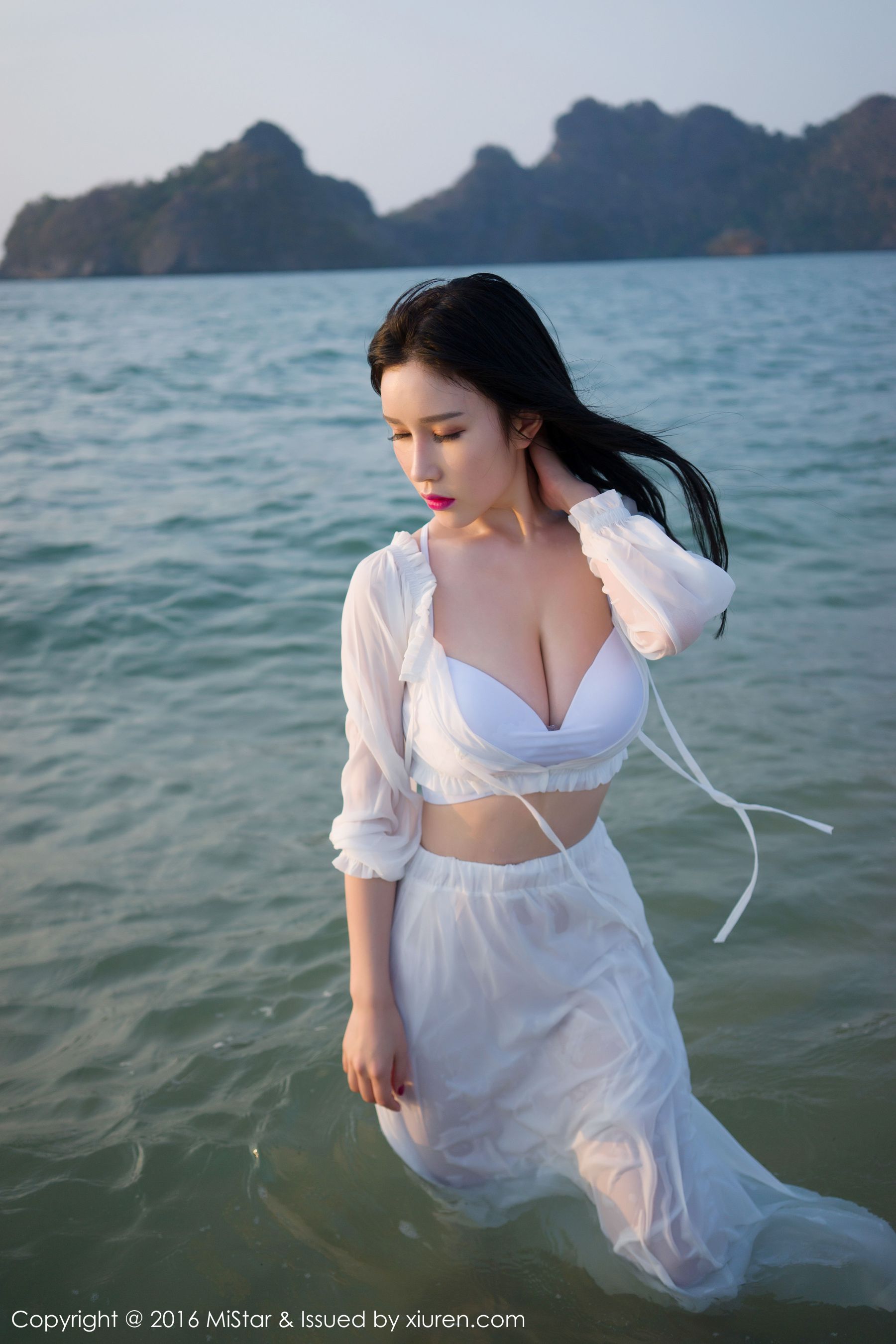 于姬Una《兰卡威旅拍》海滩长裙+泳装  Vol.106-图6