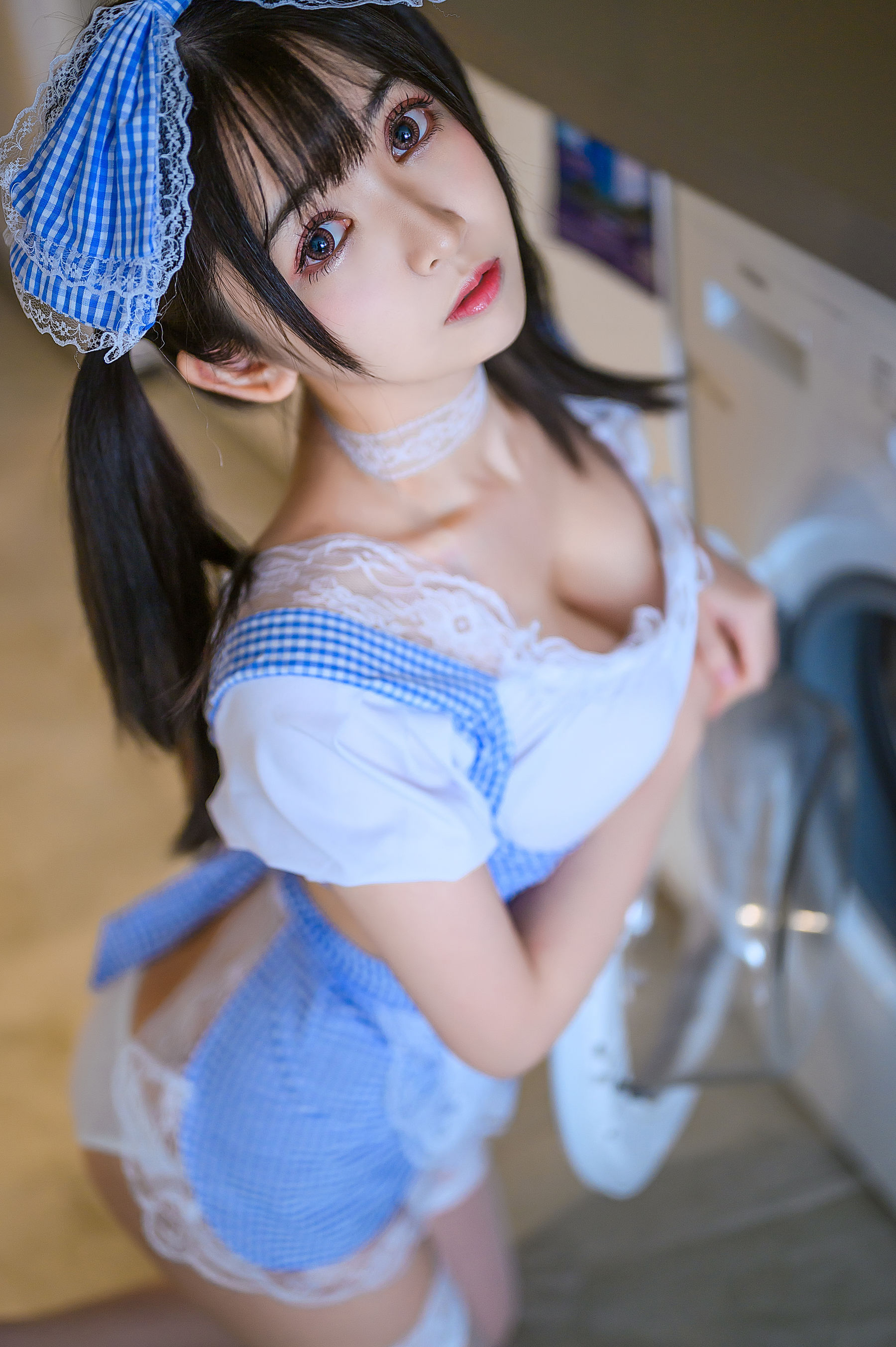 超人气Coser鳗鱼霏儿 - 蕾丝女仆-图0