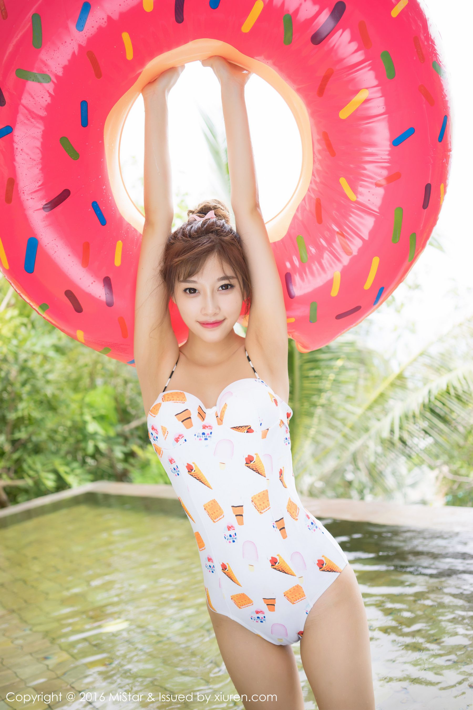sugar小甜心CC《街拍OL+丝袜撕扯+性感比基尼》  Vol.142-图40