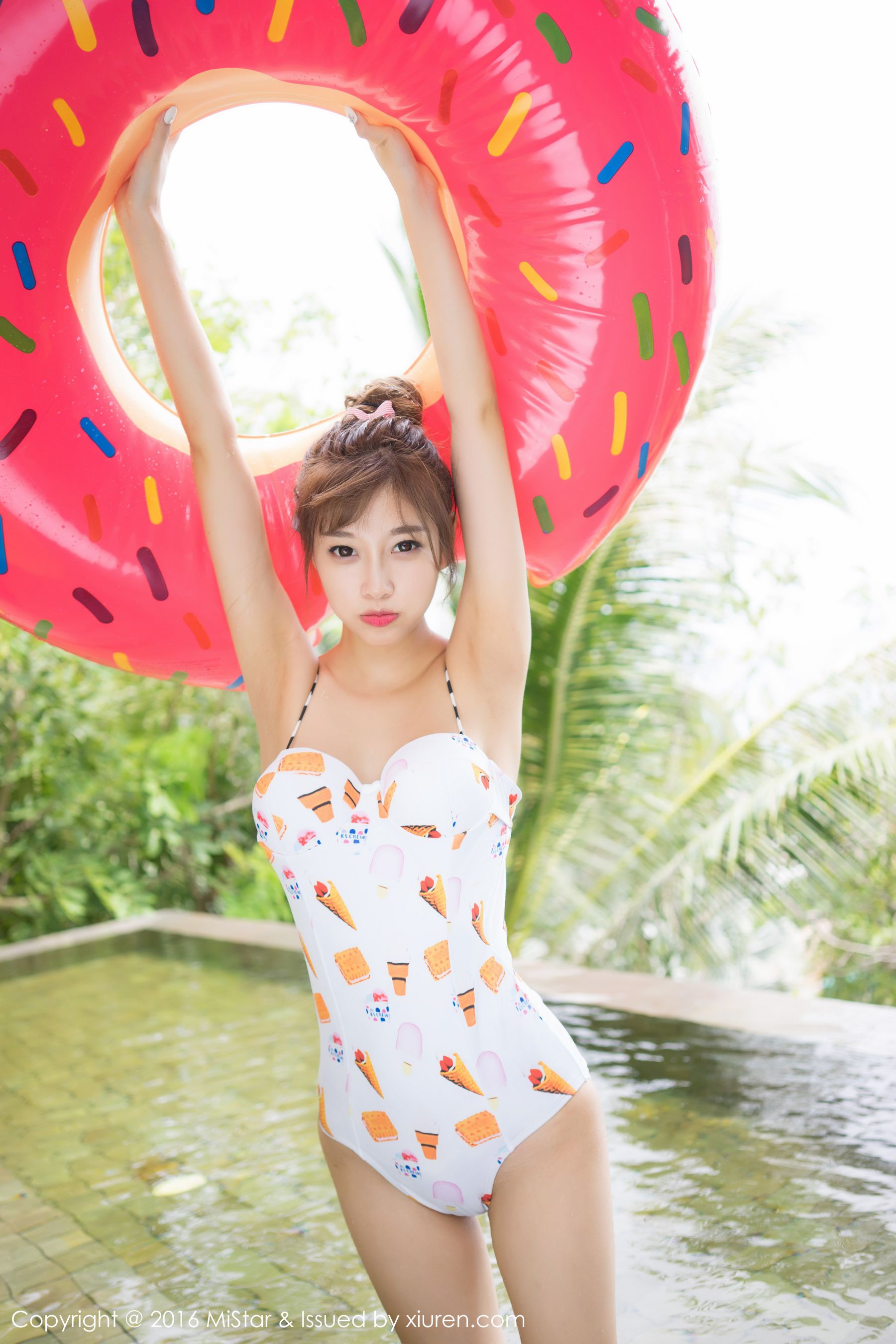 sugar小甜心CC《街拍OL+丝袜撕扯+性感比基尼》  Vol.142-图41