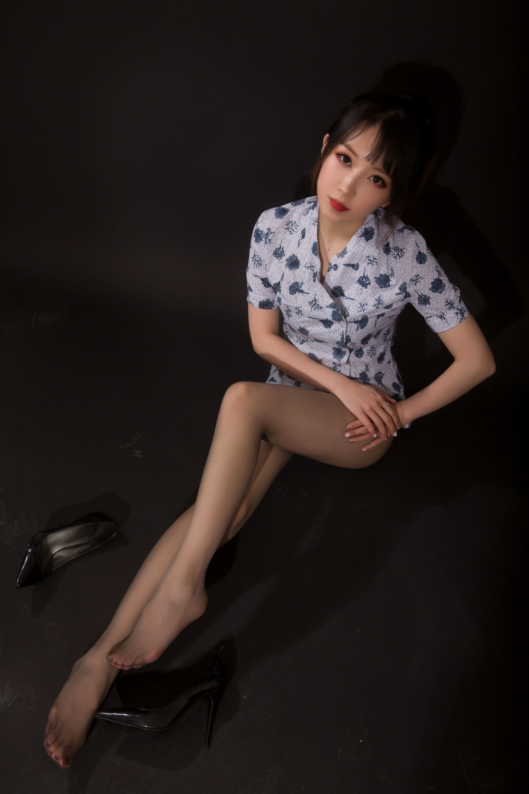 斗鱼主播小女巫露娜 - 东航棚拍-图2