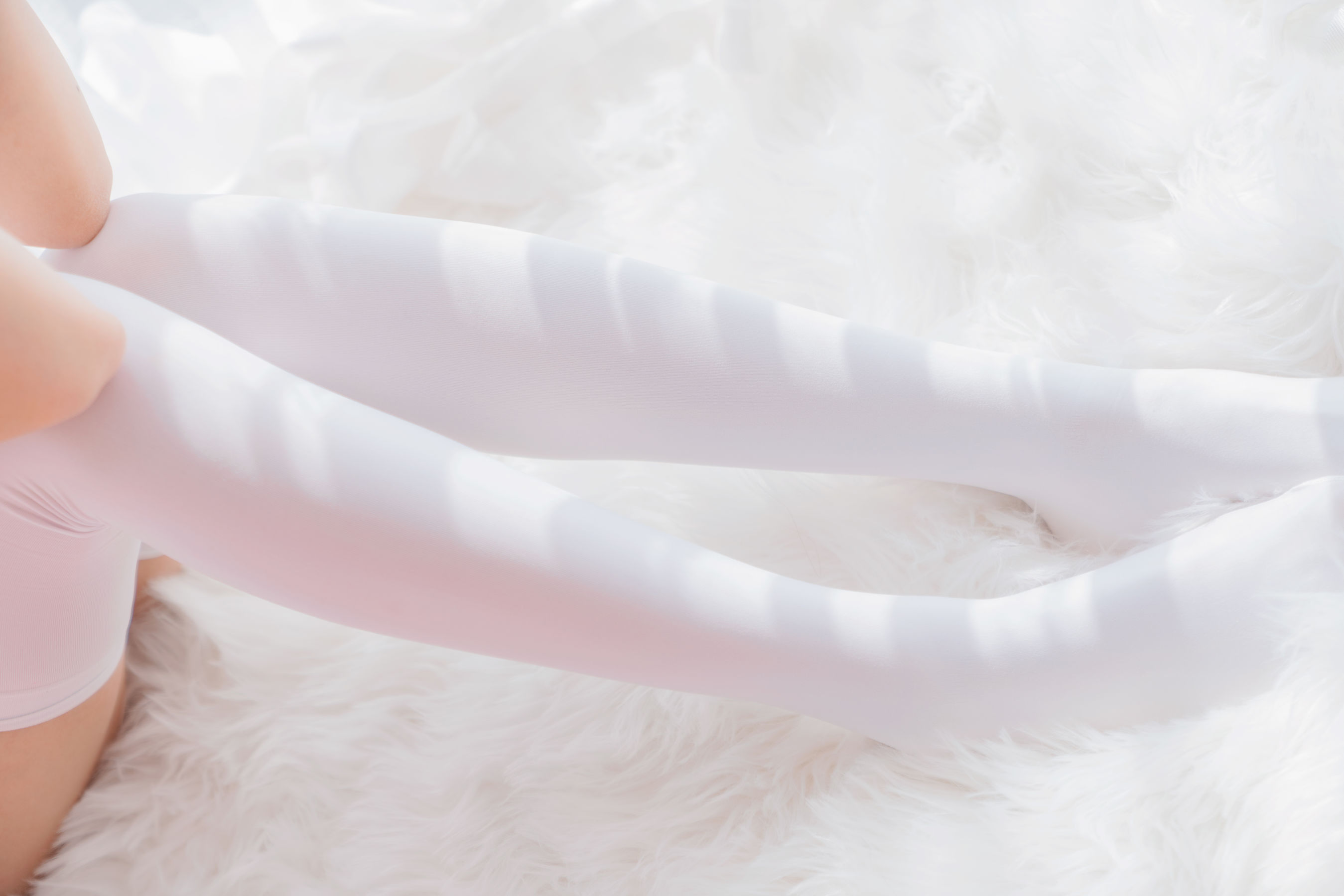 萌系小姐姐木绵绵OwO - 怀中猫-图22