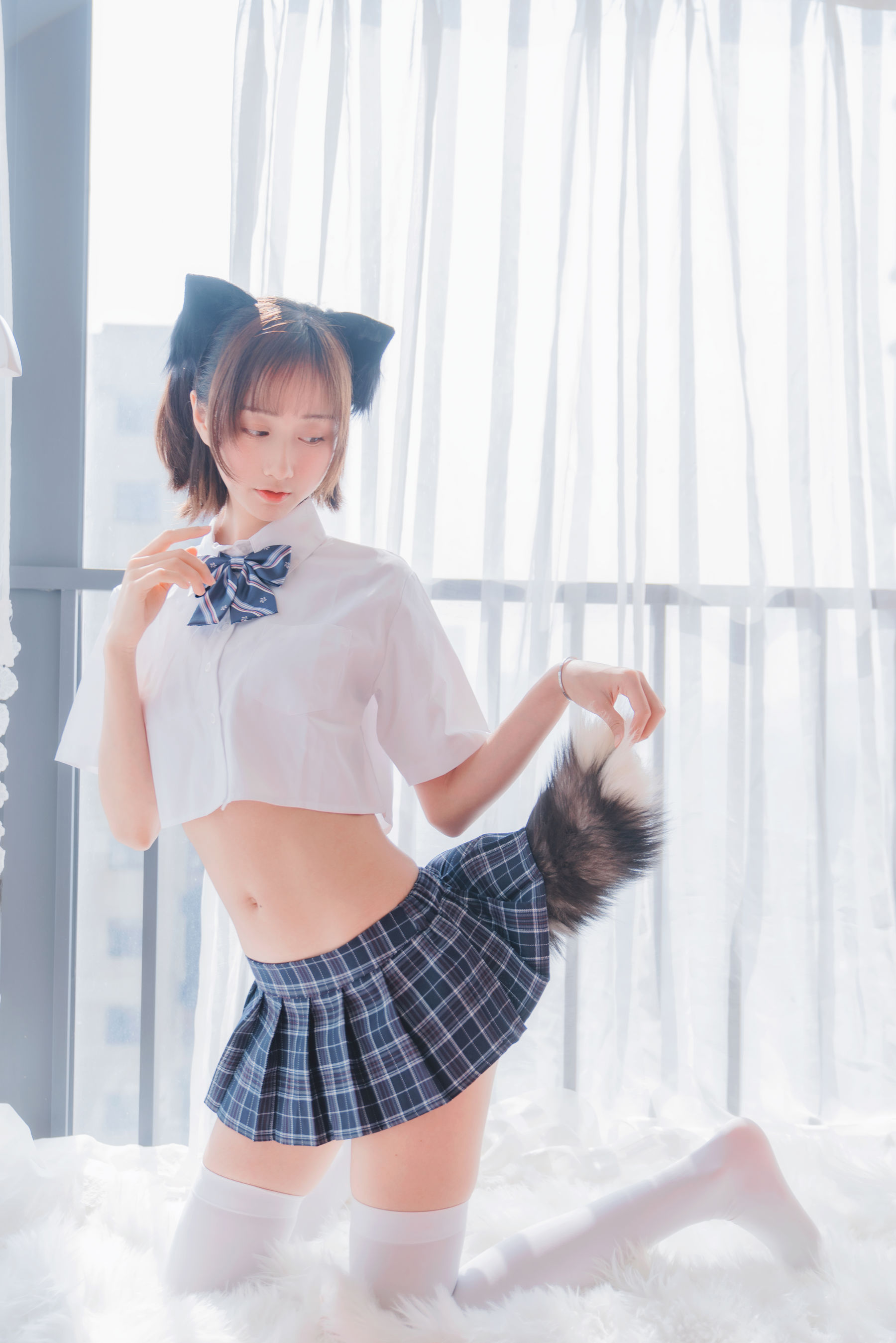 萌系小姐姐木绵绵OwO - 怀中猫-图3