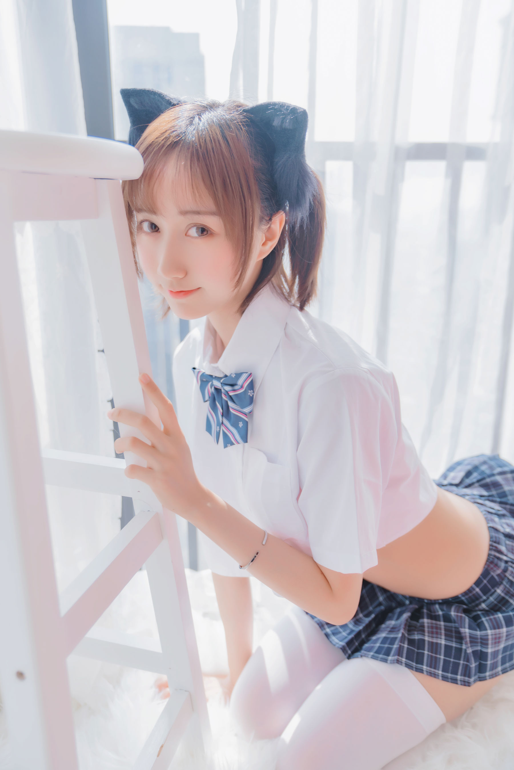 萌系小姐姐木绵绵OwO - 怀中猫-图5