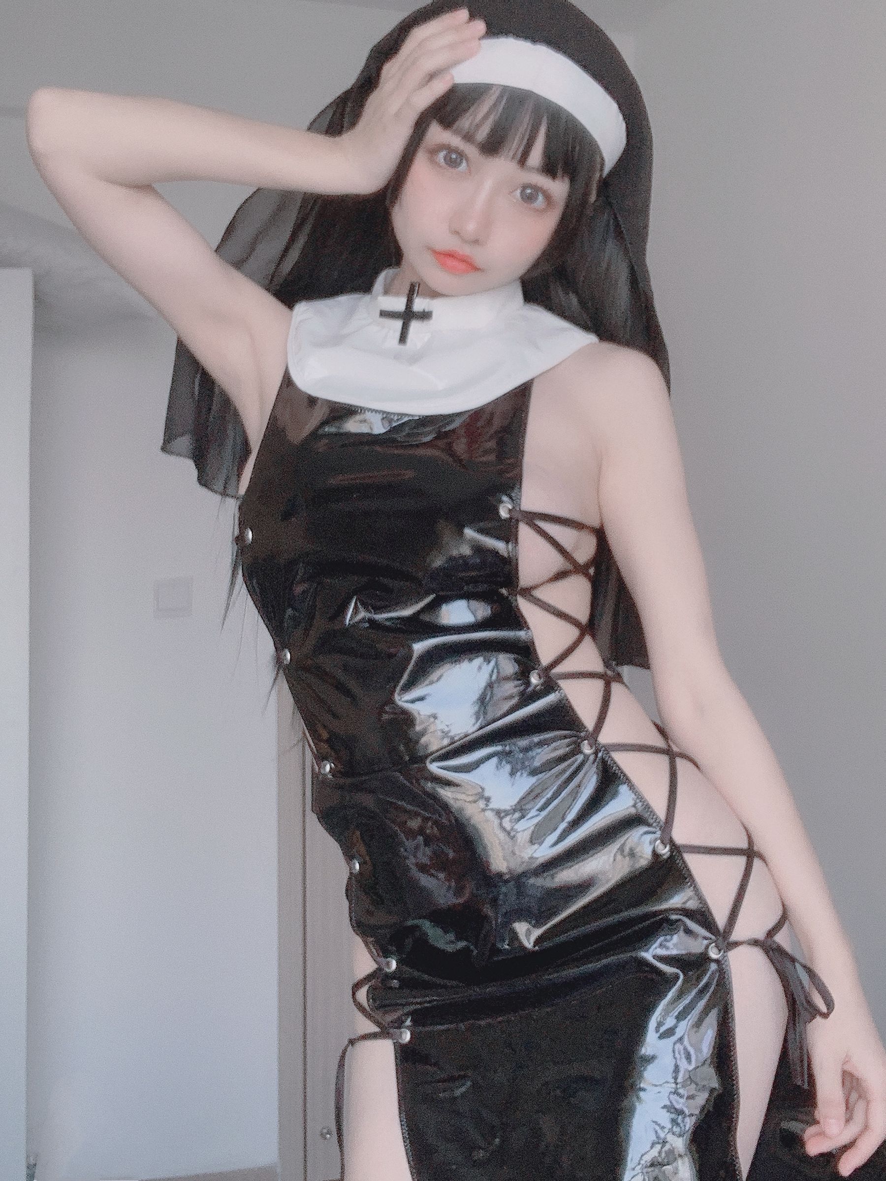 神本无尾_Aria - 修女-图2