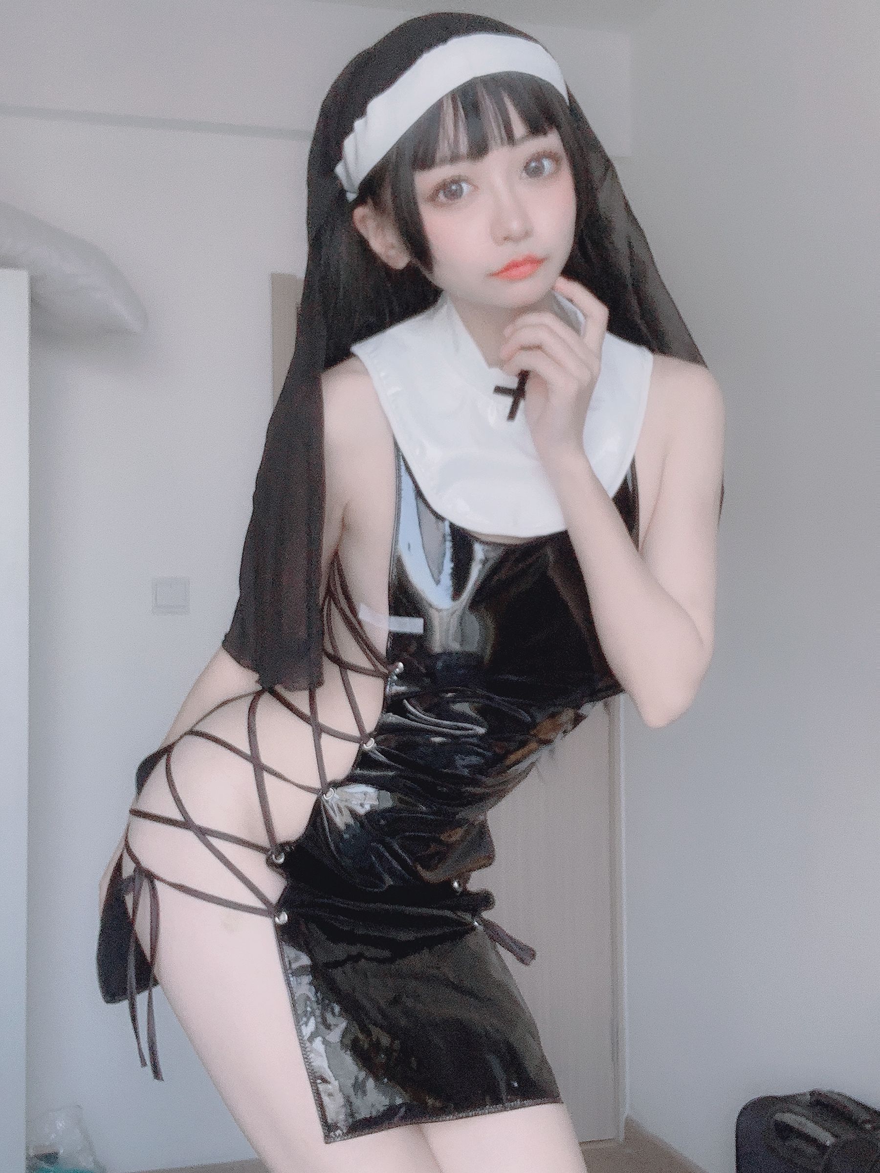 神本无尾_Aria - 修女-图3