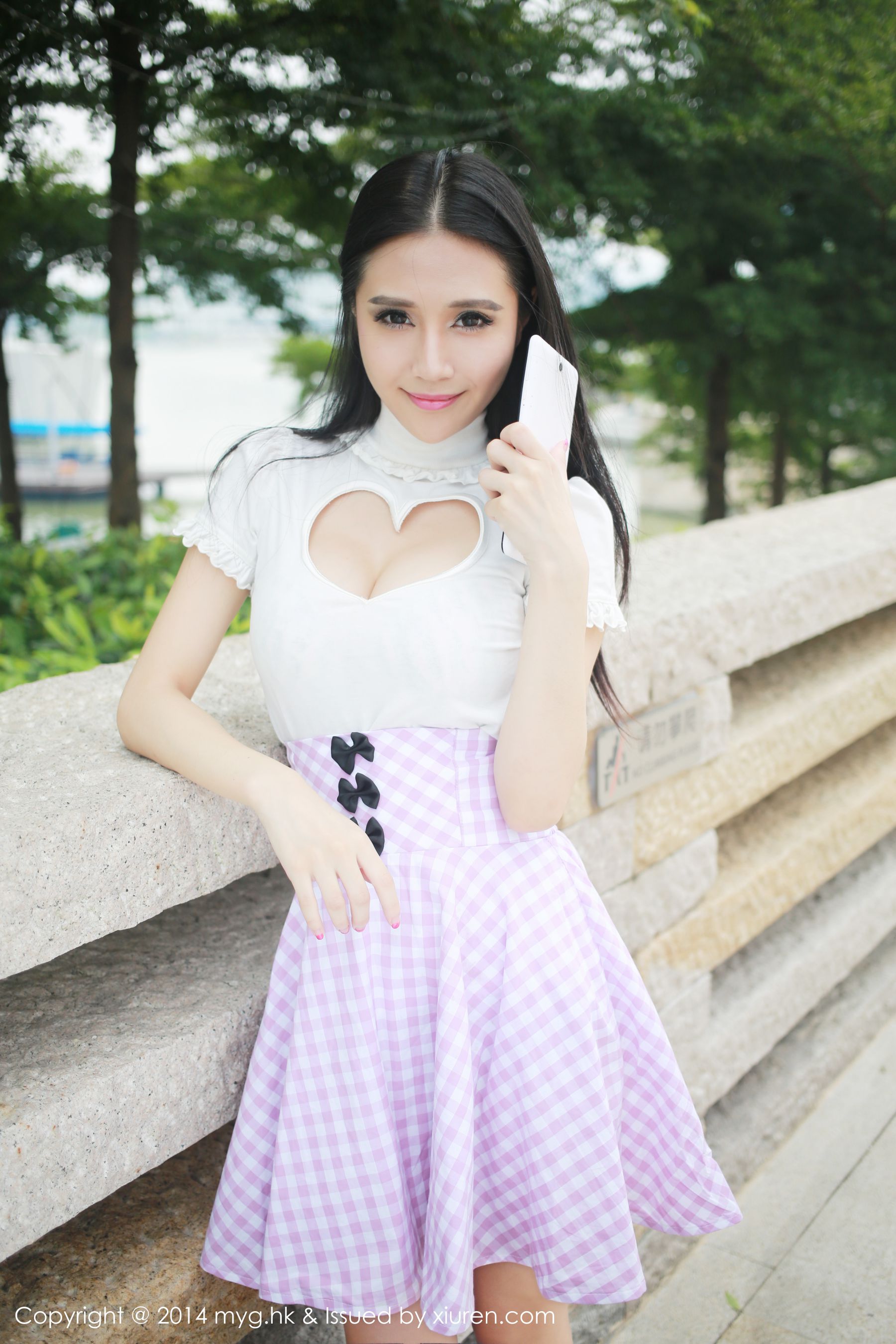 于大小姐AYU《街拍超短裙+可爱内衣》  Vol.018-图3