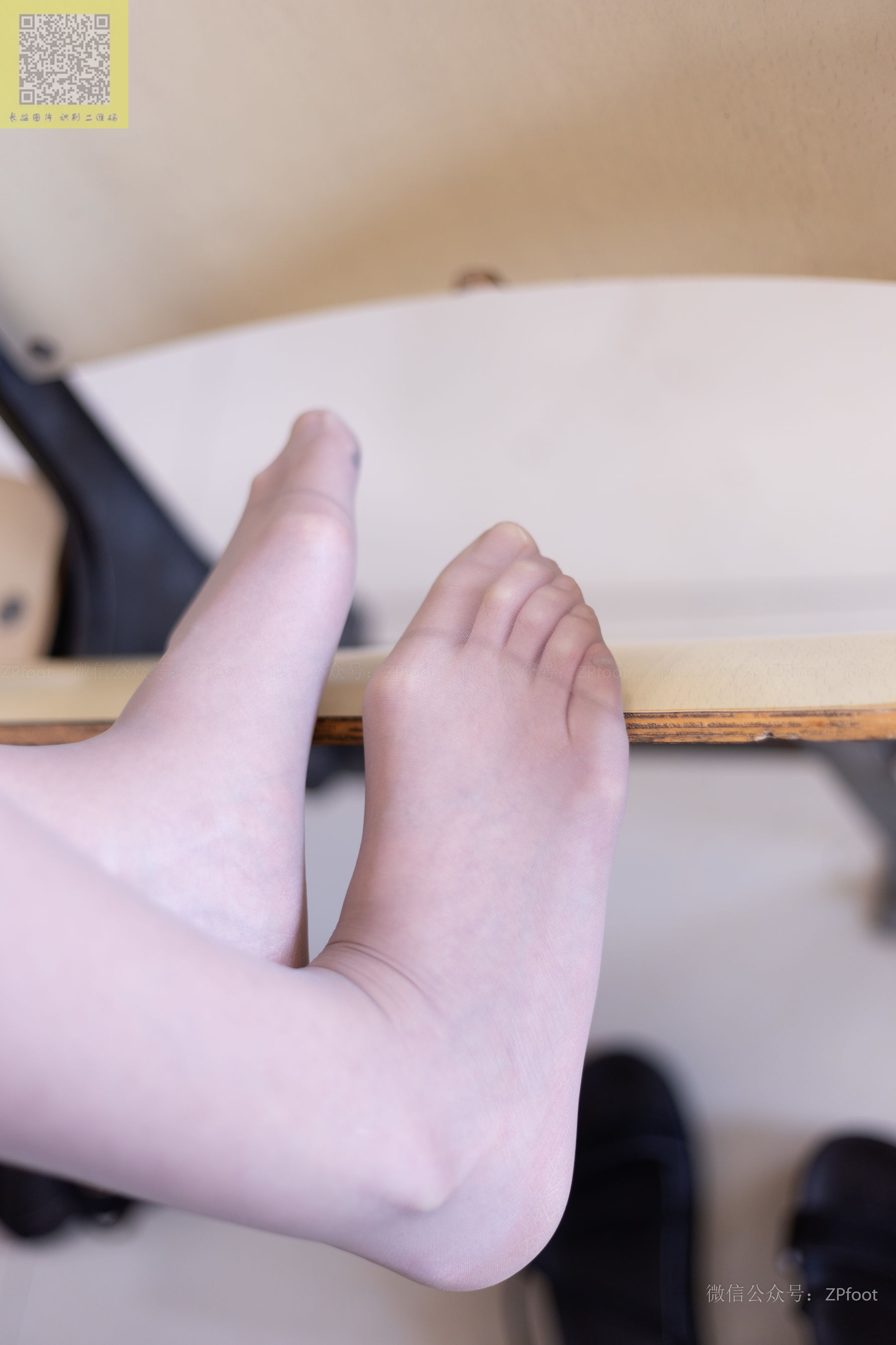 NO.286 晨晨的灰丝和运动鞋短丝-图36