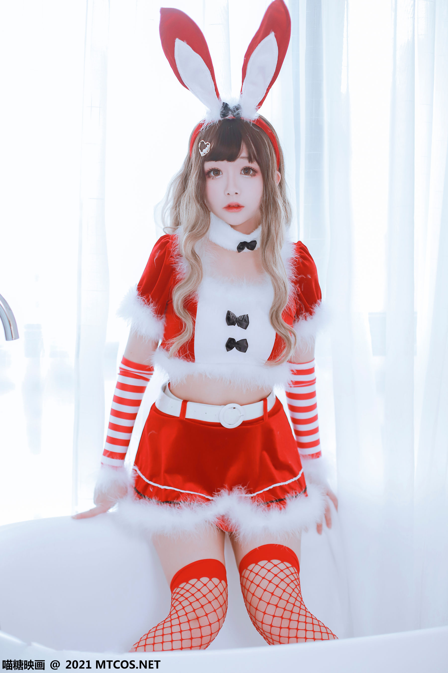 VOL.389 红色兔子-图0