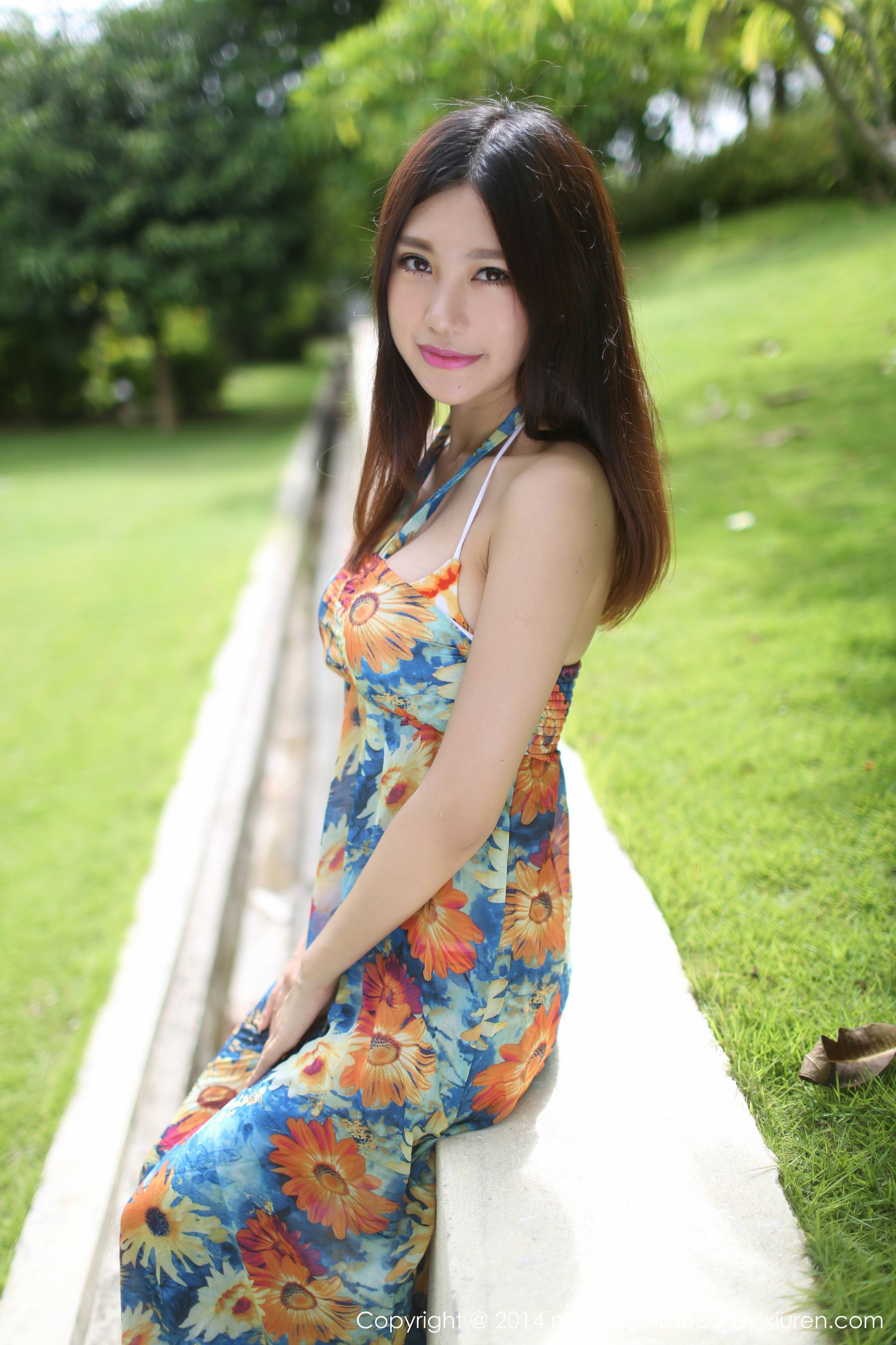 绮里嘉ula《三亚旅拍》2套比基尼+长裙  Vol.057-图52