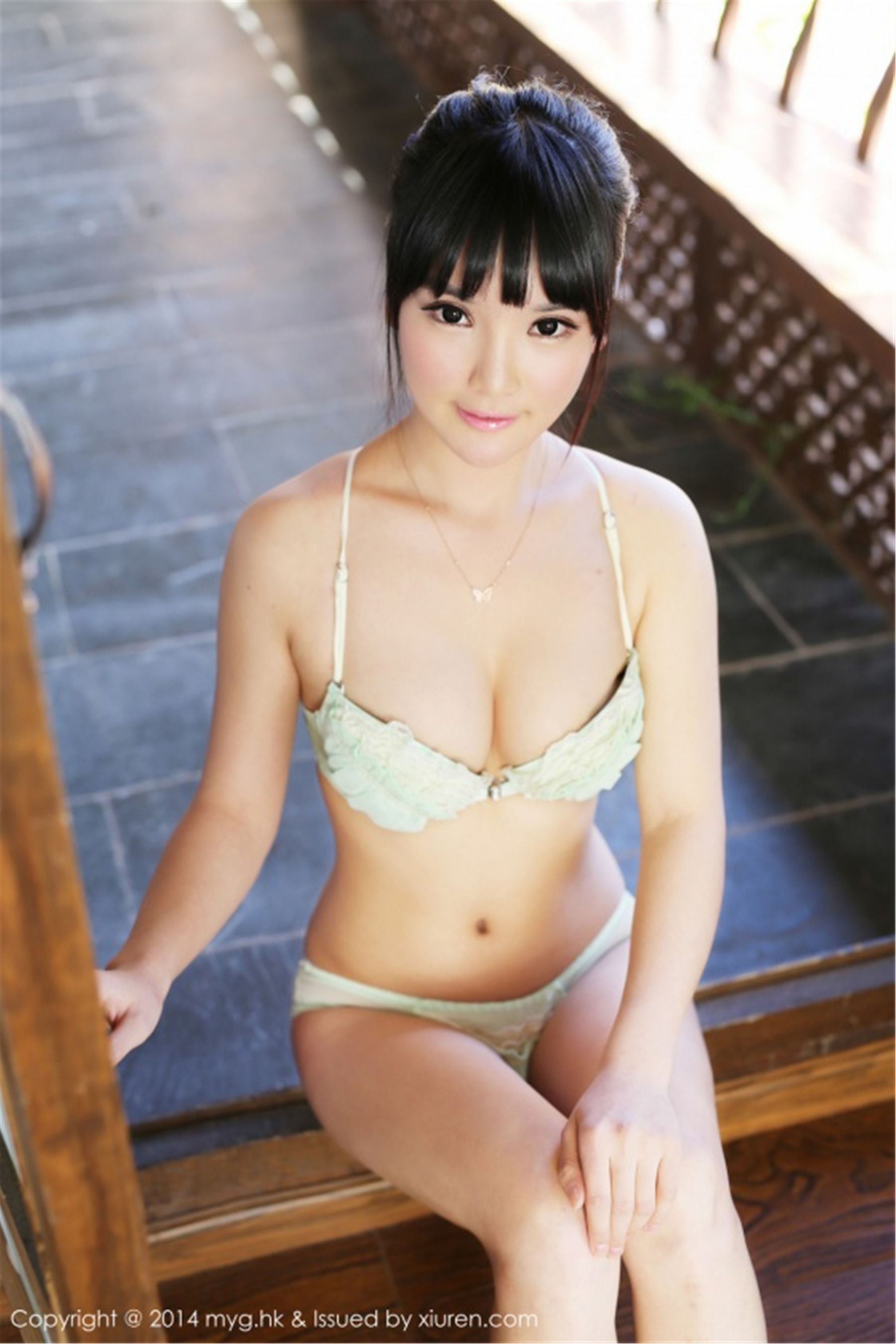 妮儿Bluelabel《外拍2套清新内衣》  Vol.070-图9