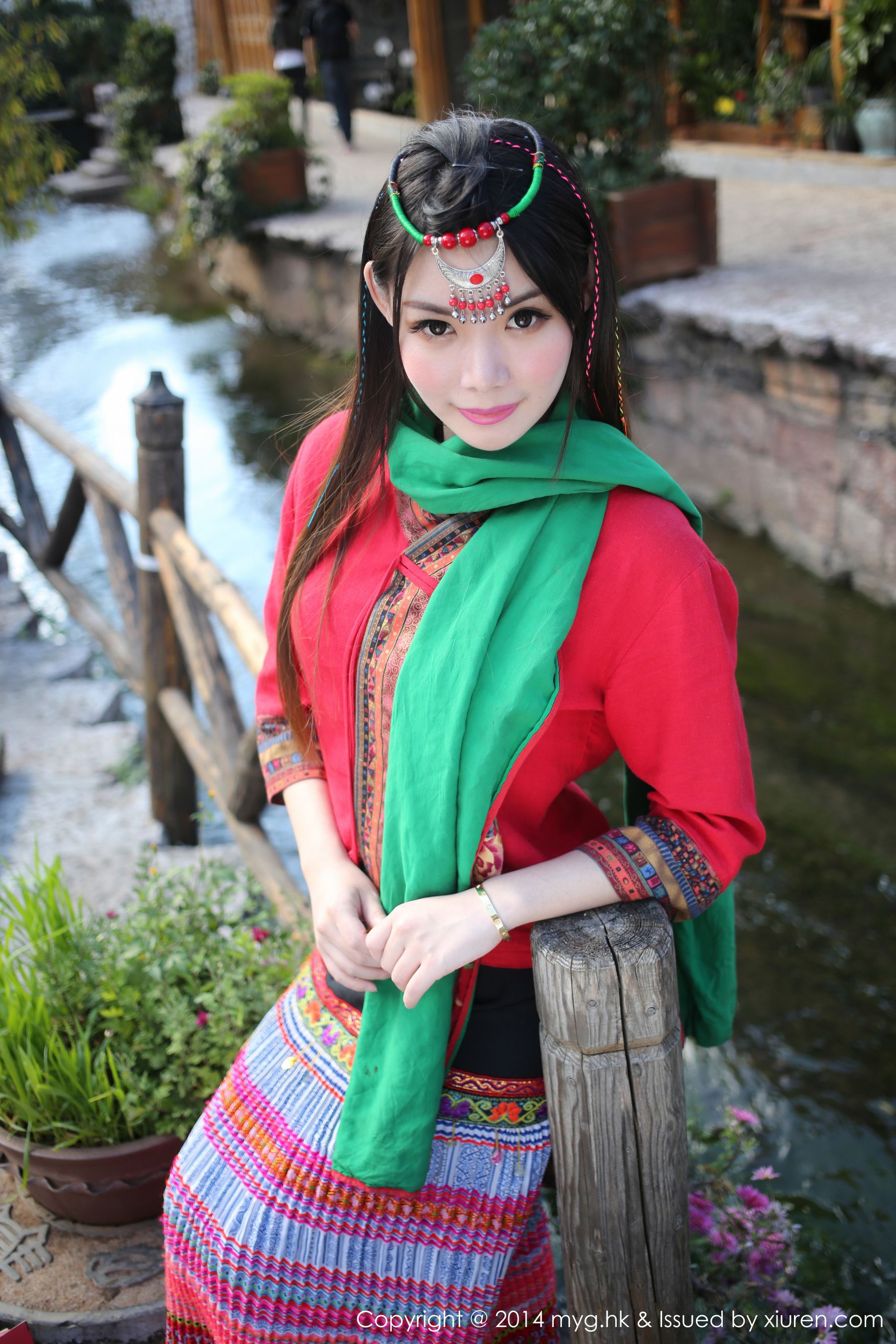 MARA醬《民族风+女警COS+私房》  Vol.071-图0