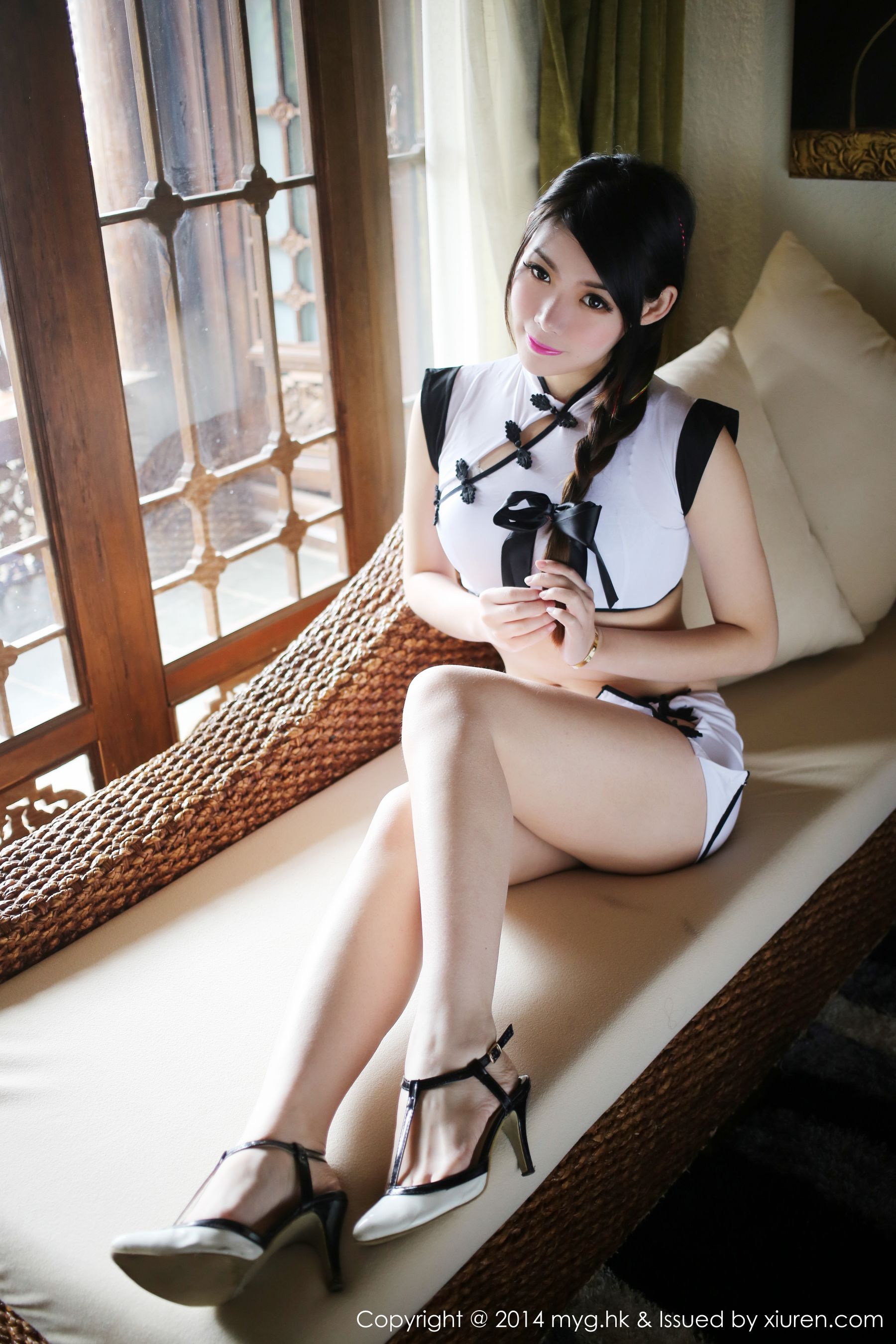 MARA醬《民族风+女警COS+私房》  Vol.071-图11