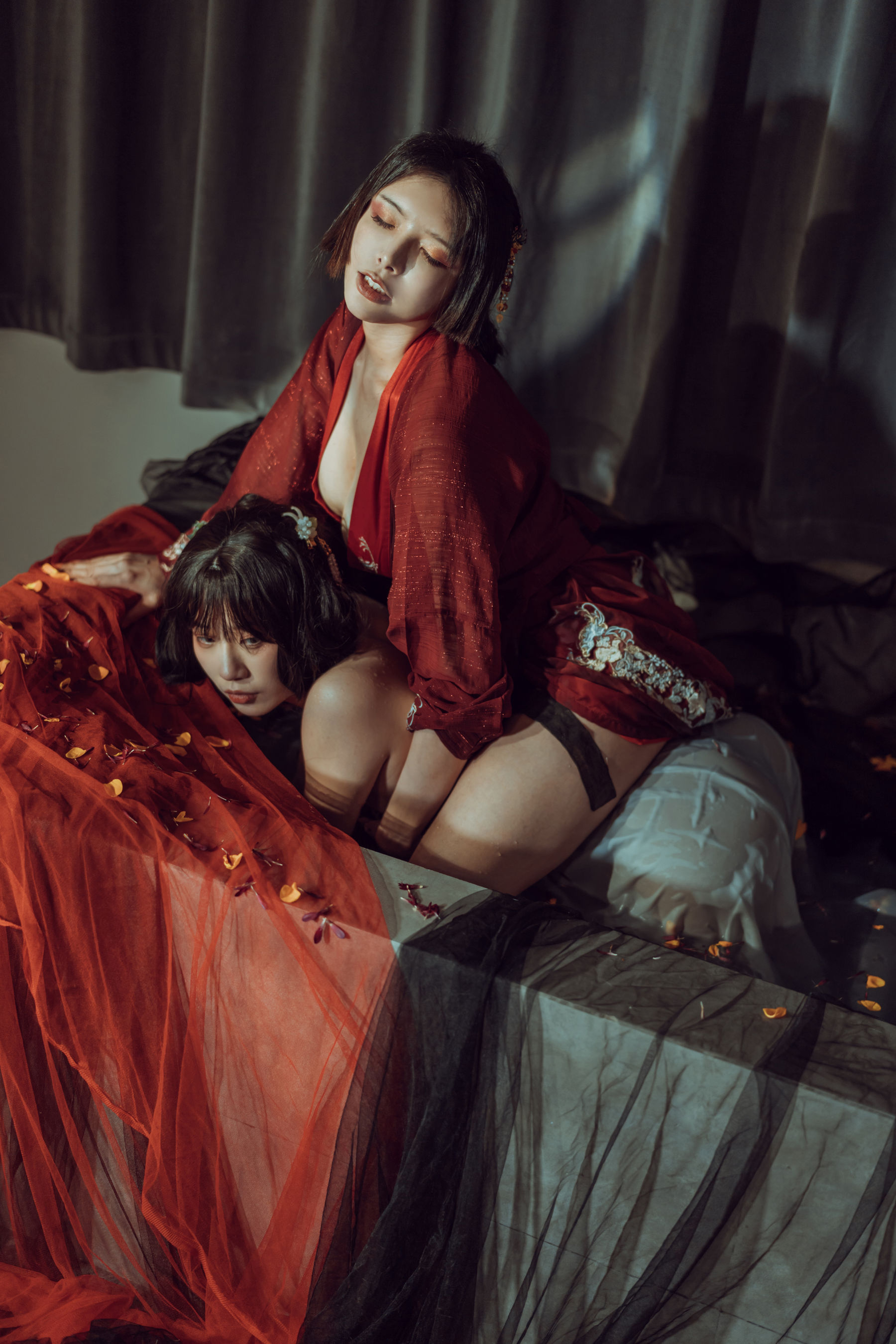 秋和柯基(夏小秋秋秋) - 昏红帐-图0