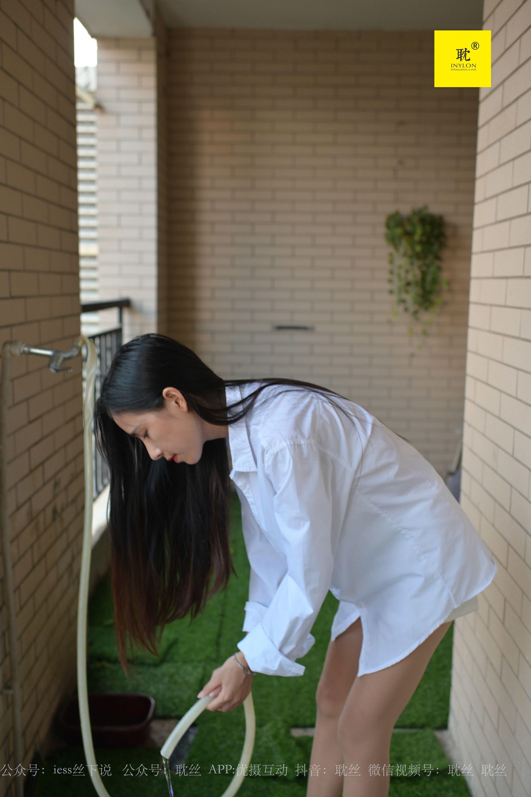 邻居家借水4 衬衫+肤色丝袜+湿水-图51