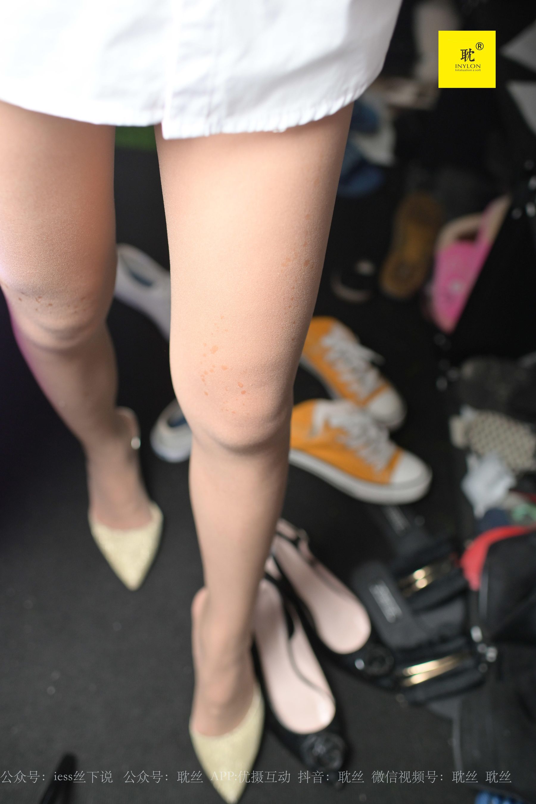 邻居家借水4 衬衫+肤色丝袜+湿水-图6