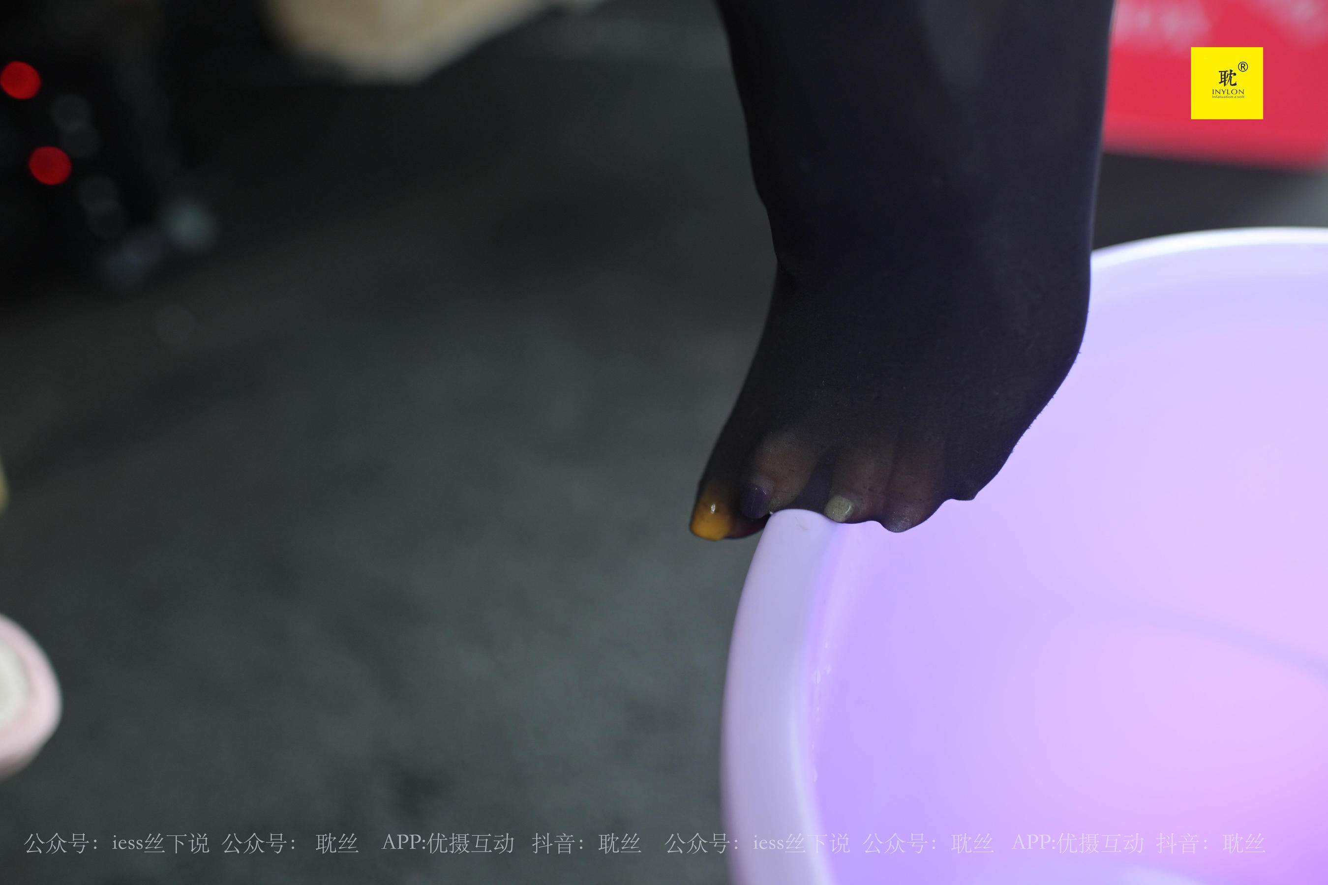 邻居家借水5 T恤+黑色亮丝+不湿水-图25