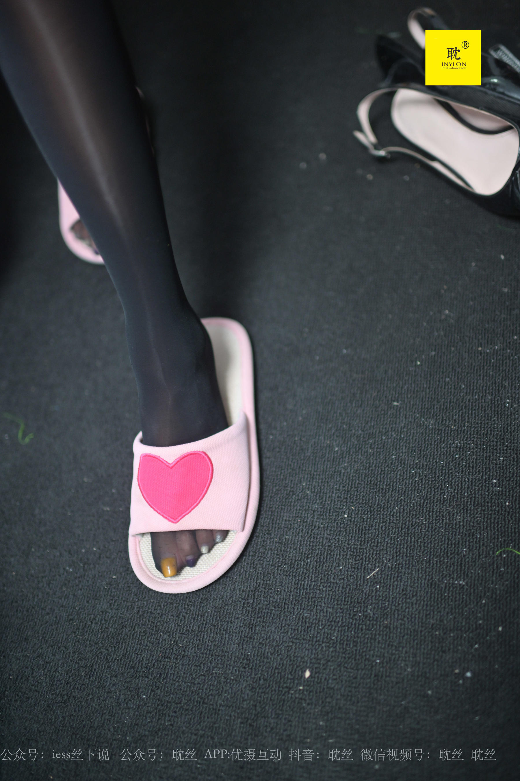 邻居家借水5 T恤+黑色亮丝+不湿水-图5