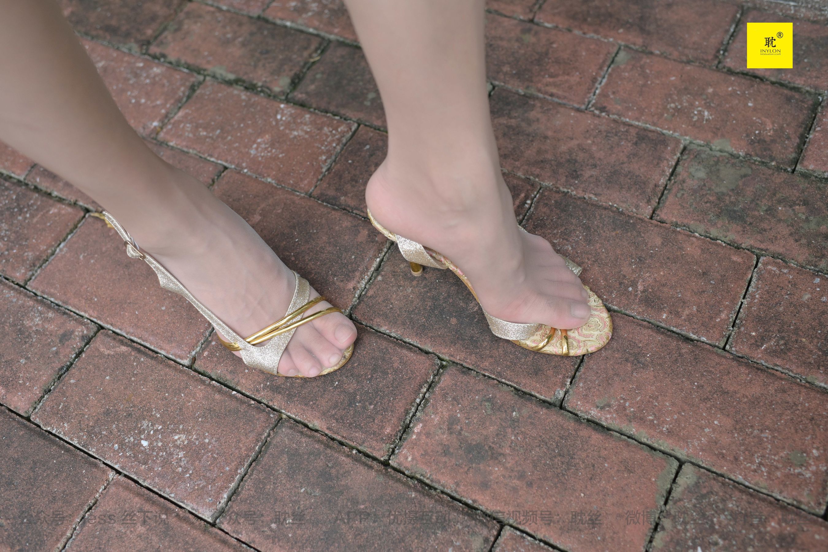 第N种幻想 孤单的周末① 小六 小裙子+鱼嘴鞋+穿鞋玩水-图56