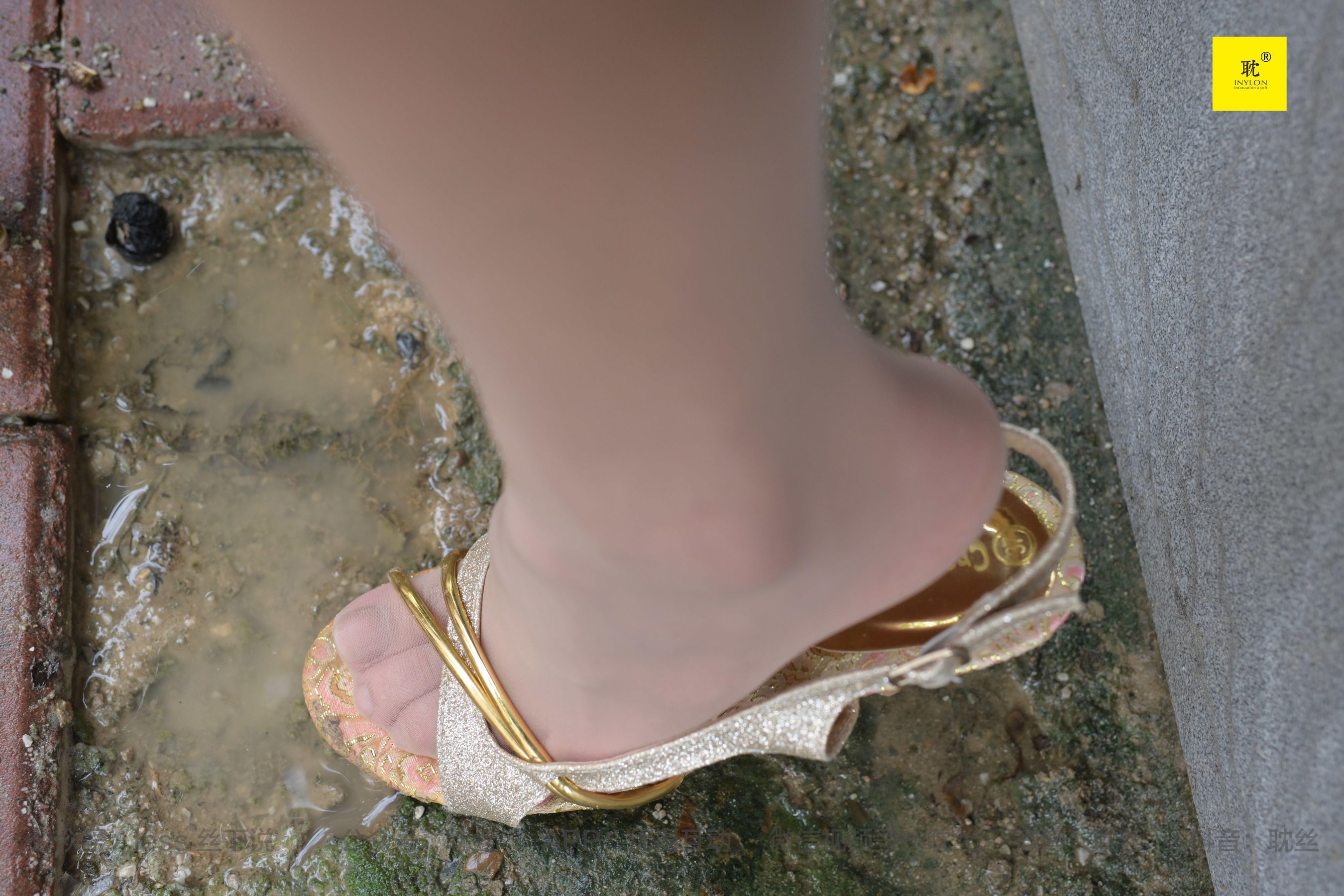 第N种幻想 孤单的周末① 小六 小裙子+鱼嘴鞋+穿鞋玩水-图93