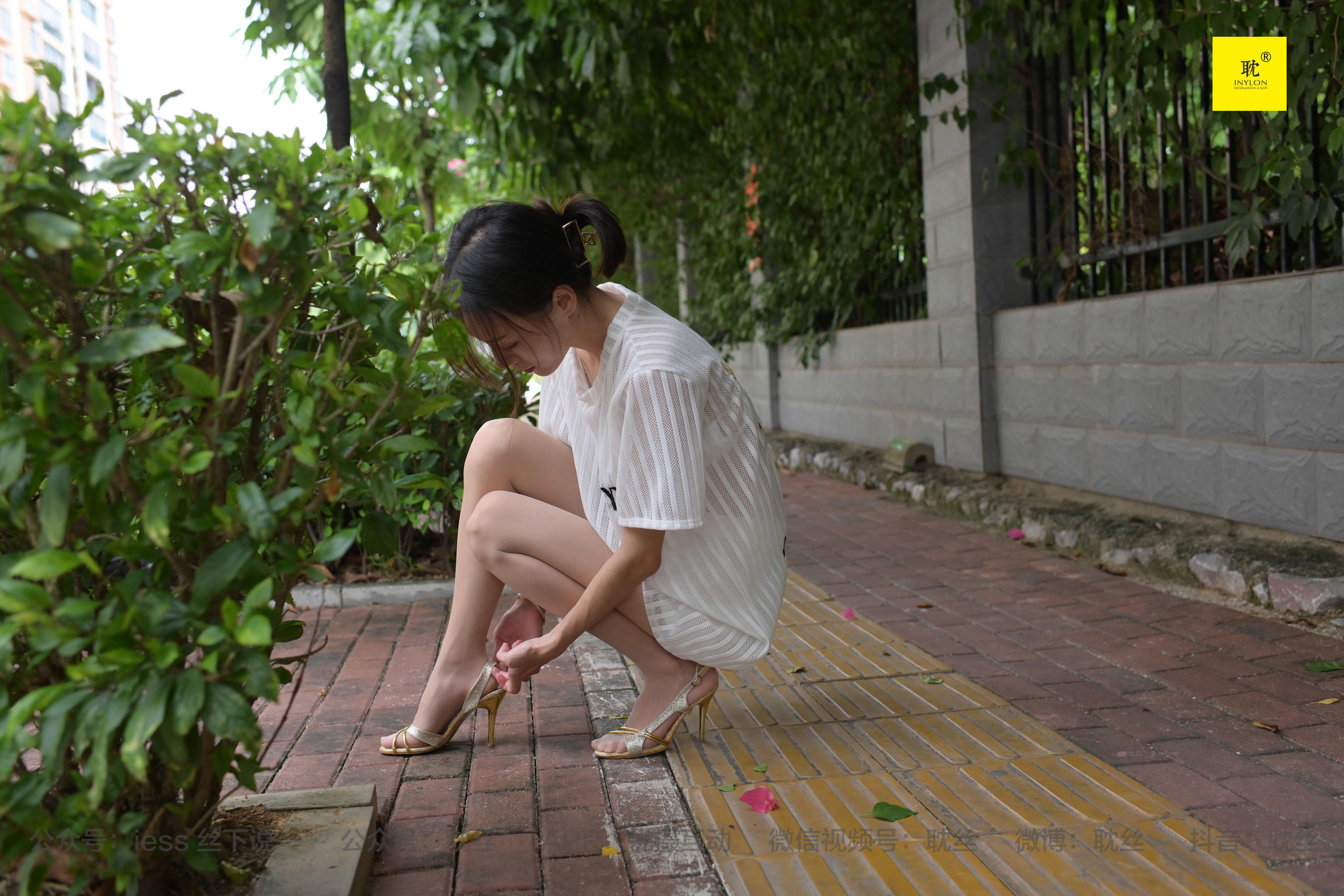 第N种幻想 孤单的周末② 小六 小裙子+鱼嘴鞋+脱鞋玩水-图41