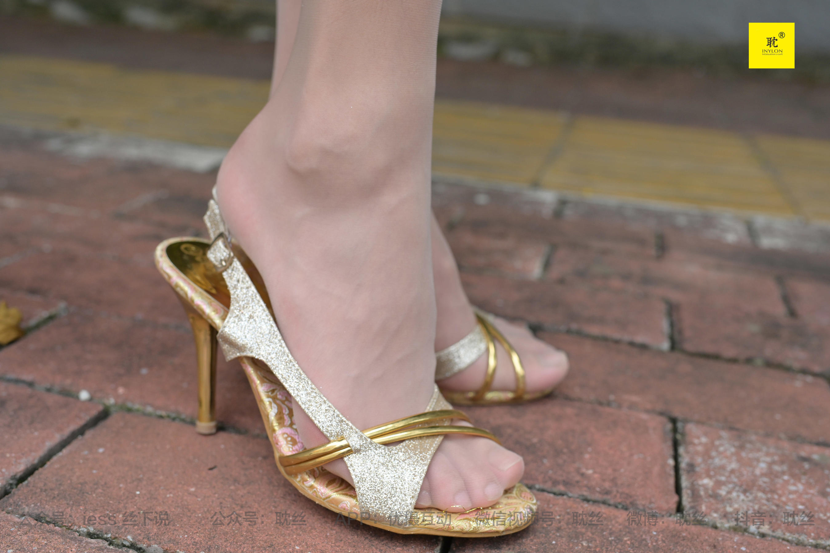 第N种幻想 孤单的周末② 小六 小裙子+鱼嘴鞋+脱鞋玩水-图68