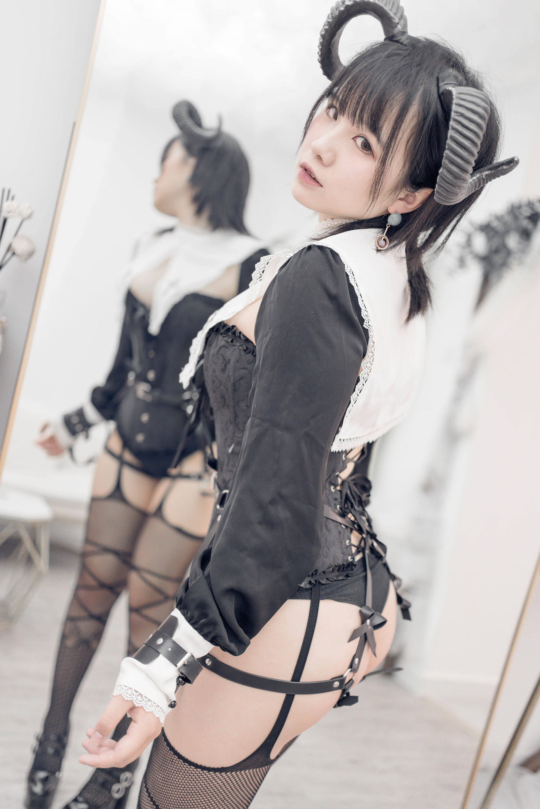 阿半今天很开心 - 束缚恶魔-图27