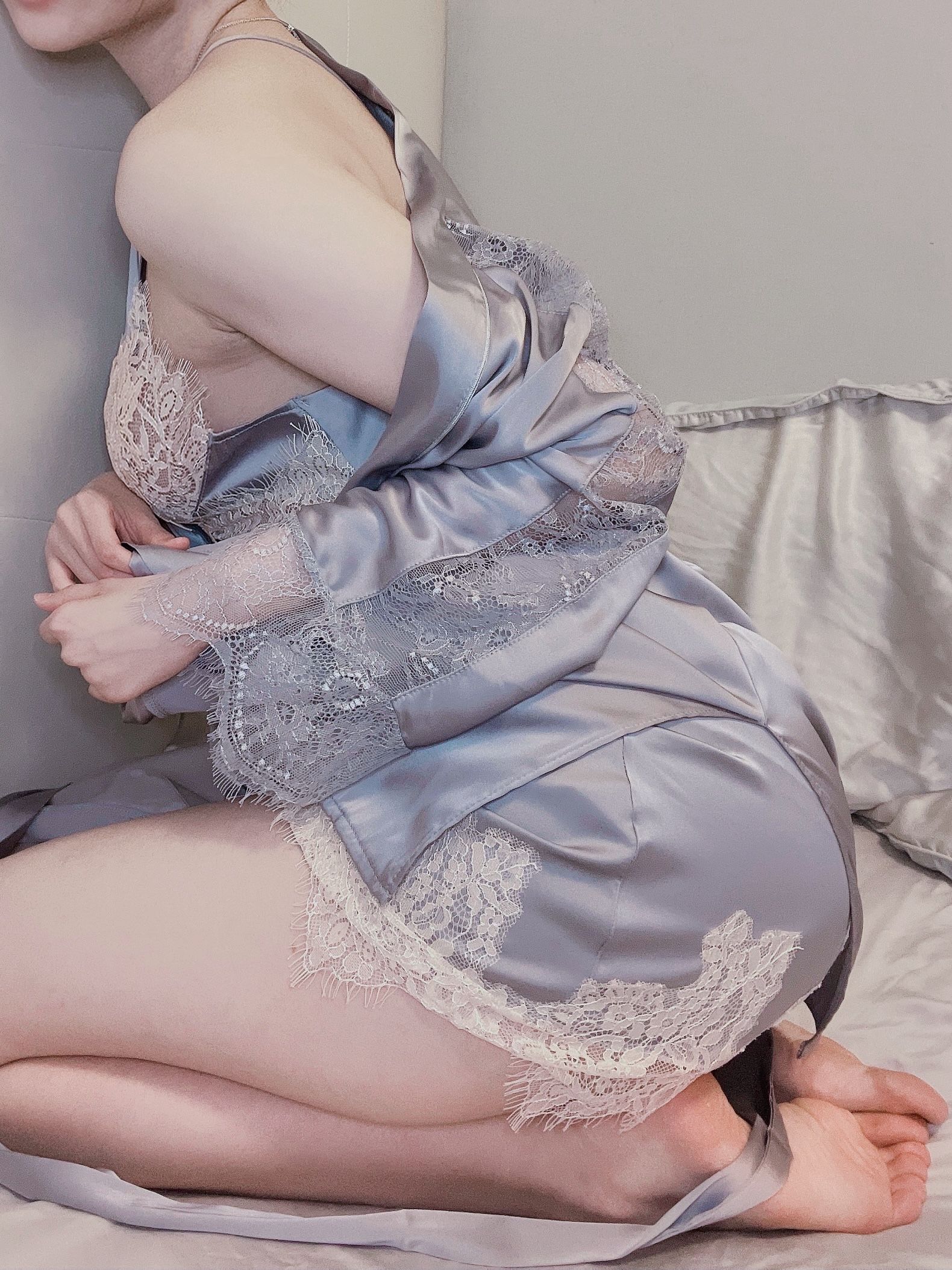 周叽是可爱兔兔 - 今夕何夕睡袍-图0