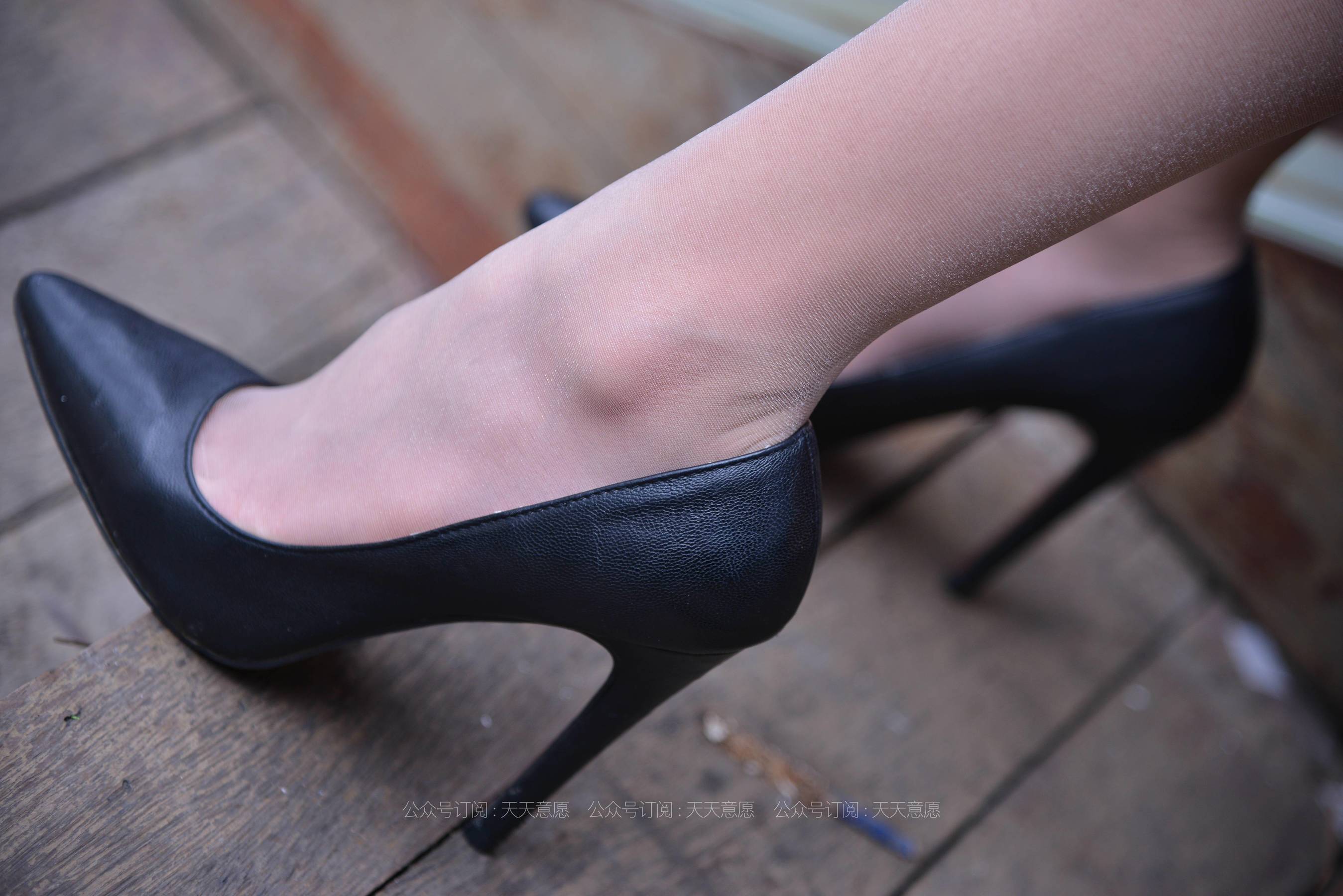 丝享家 793：潇潇《楼梯上的黑色绑带》-图17