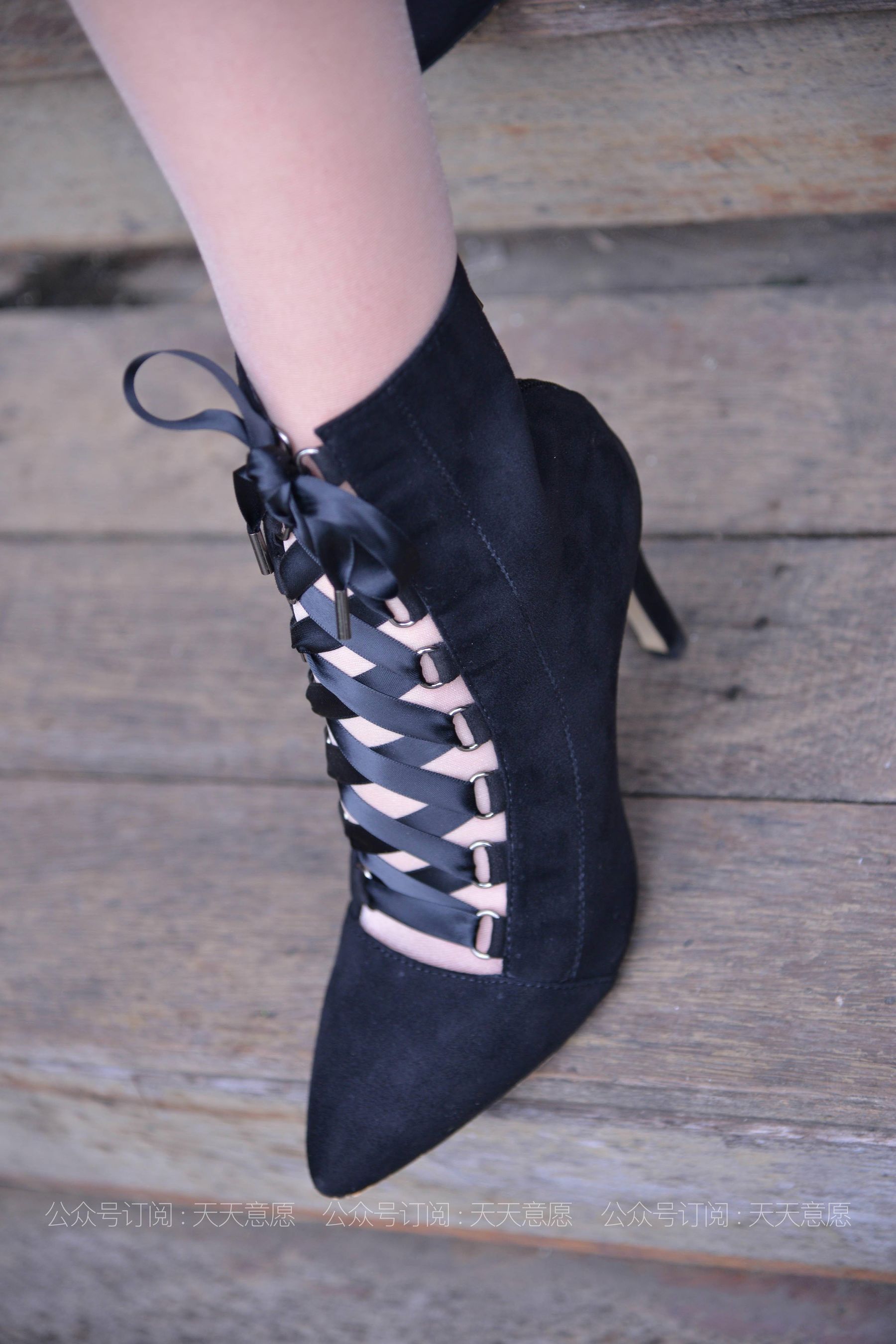 丝享家 793：潇潇《楼梯上的黑色绑带》-图6