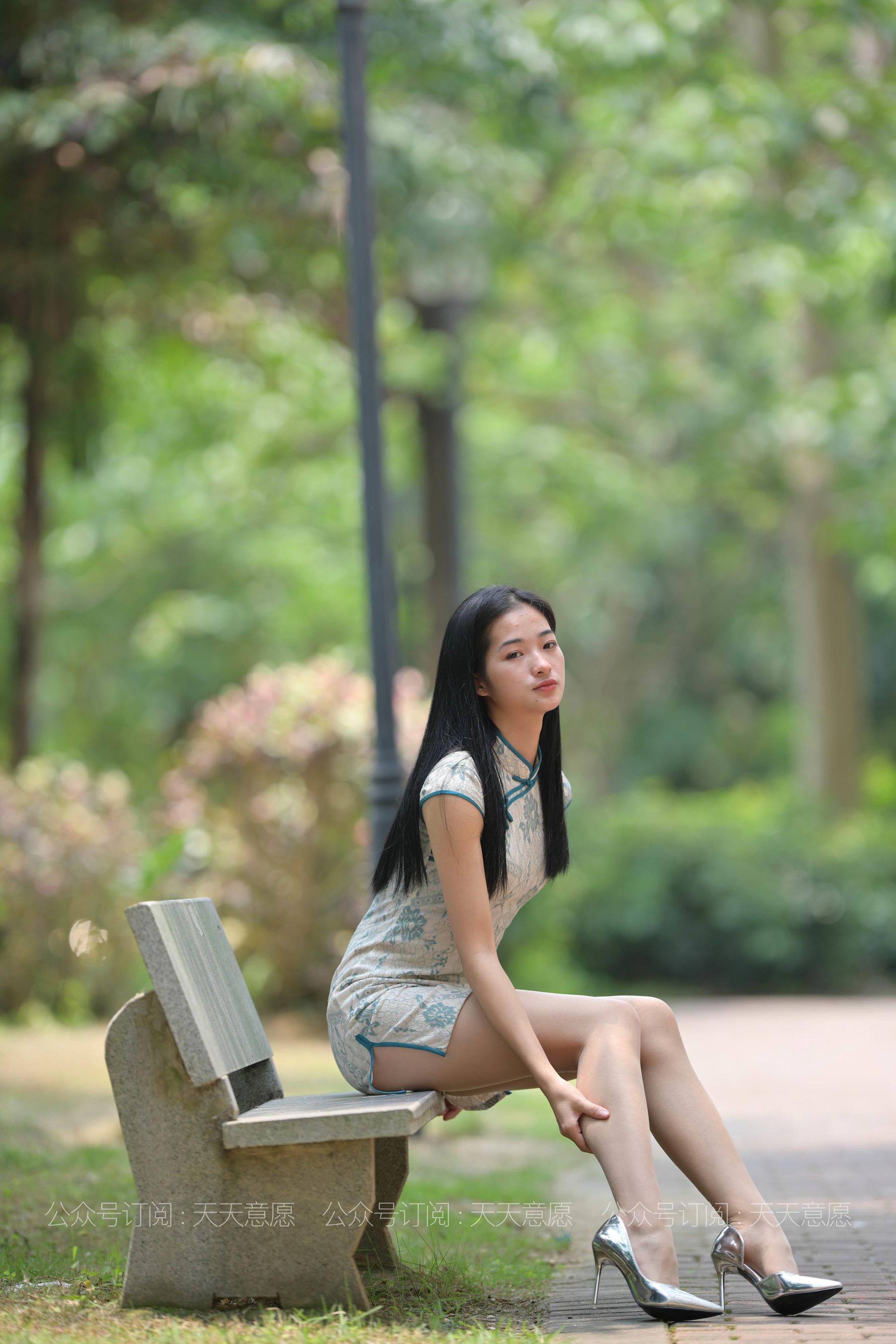 丝享家 796：宁宁《绿荫旗袍秀》-图1