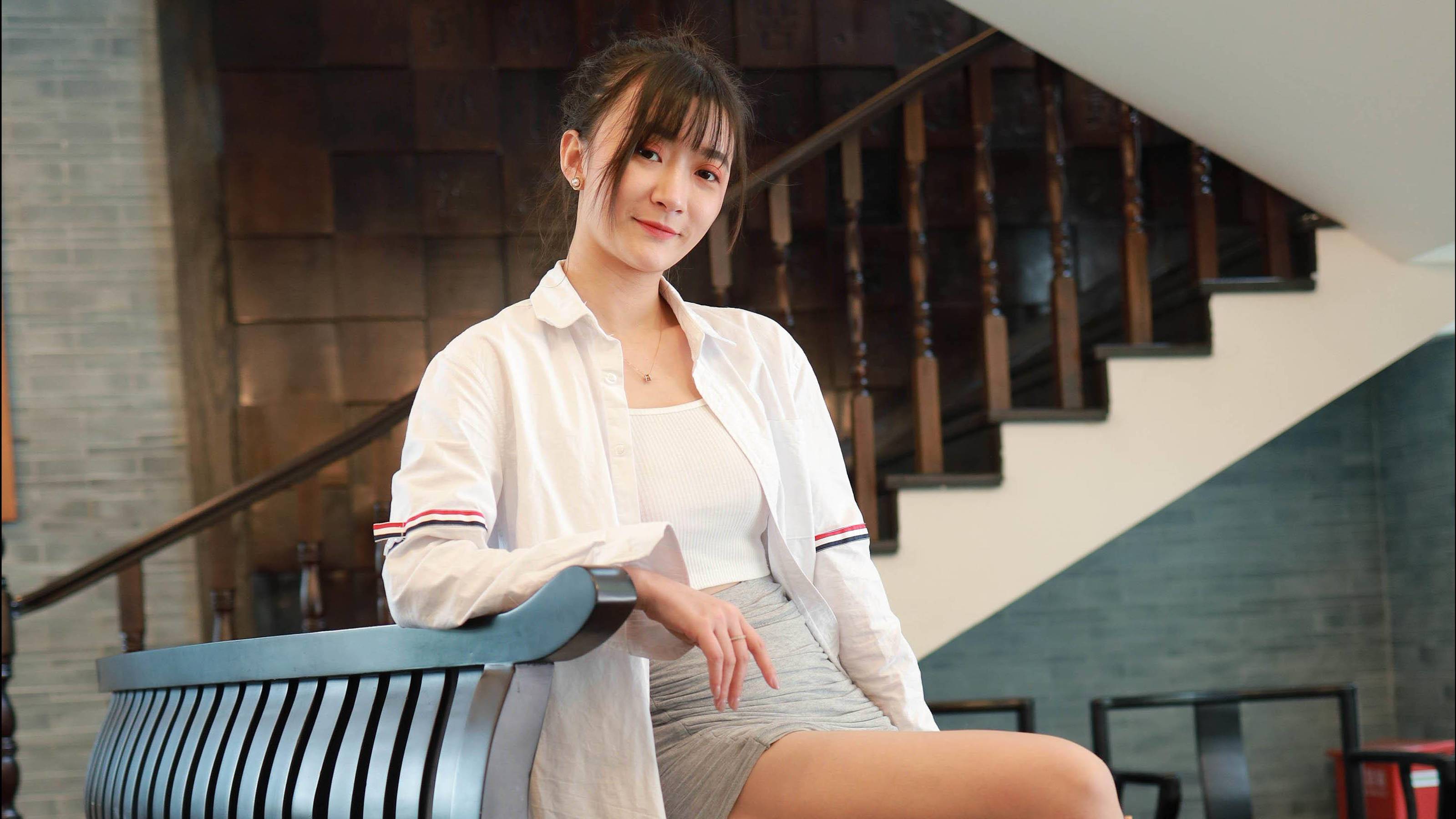 丝享家 798：秋秋《姓感包臀裙》-图0