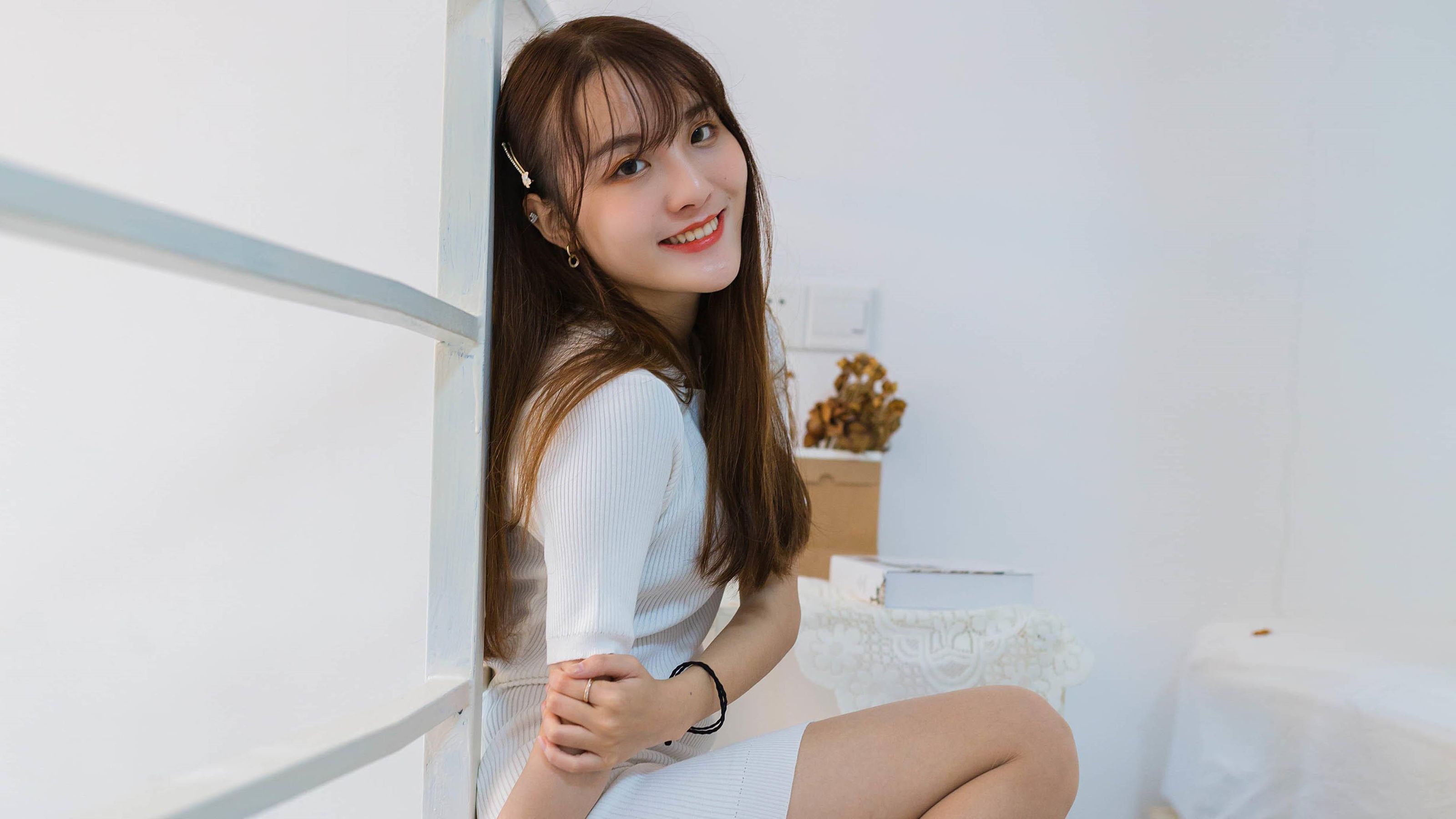 丝享家 801：婉苹《自愈系白色玫瑰》-图0