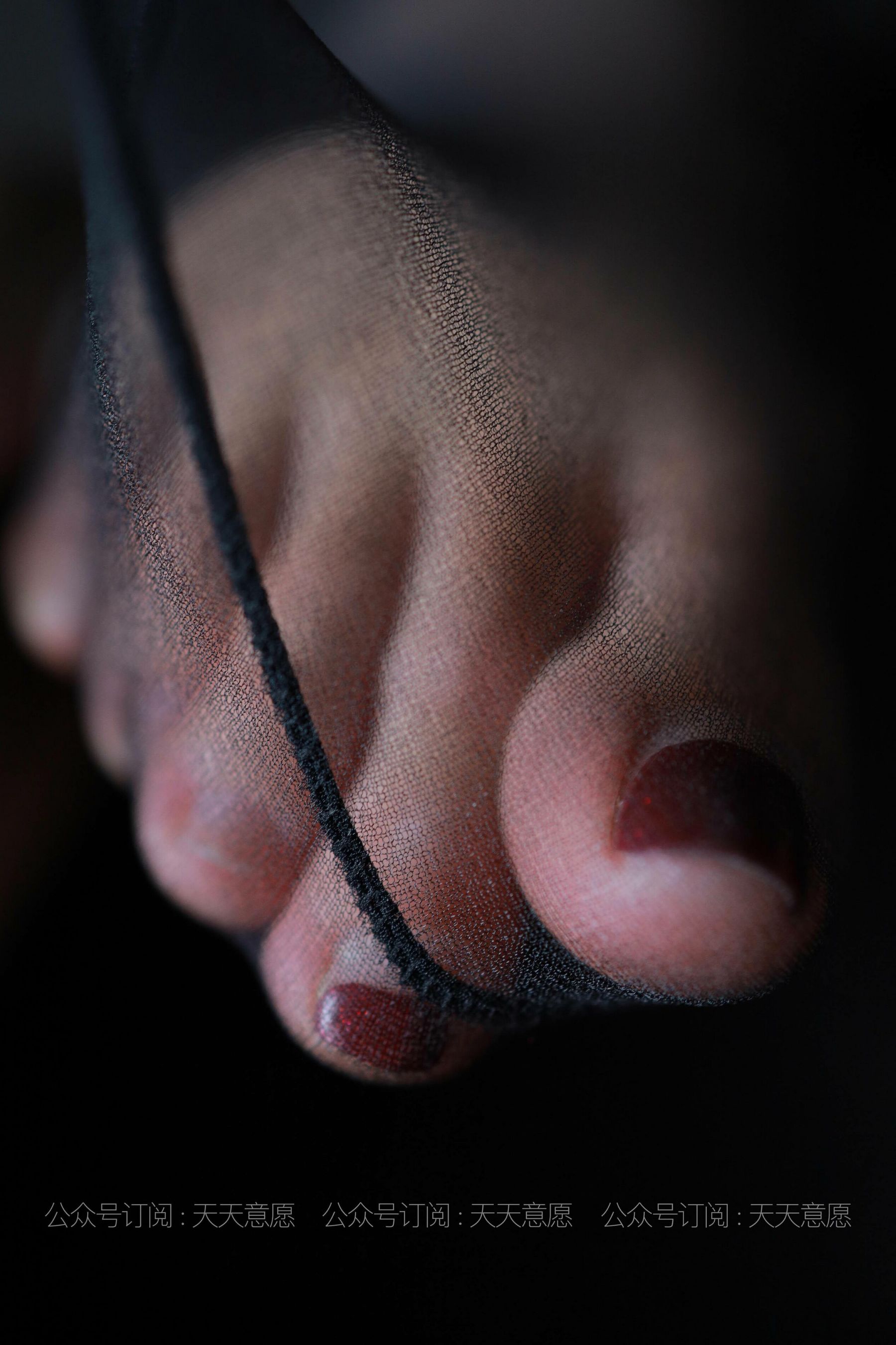 丝享家 802：羽西《沙发上的黑丝》-图32