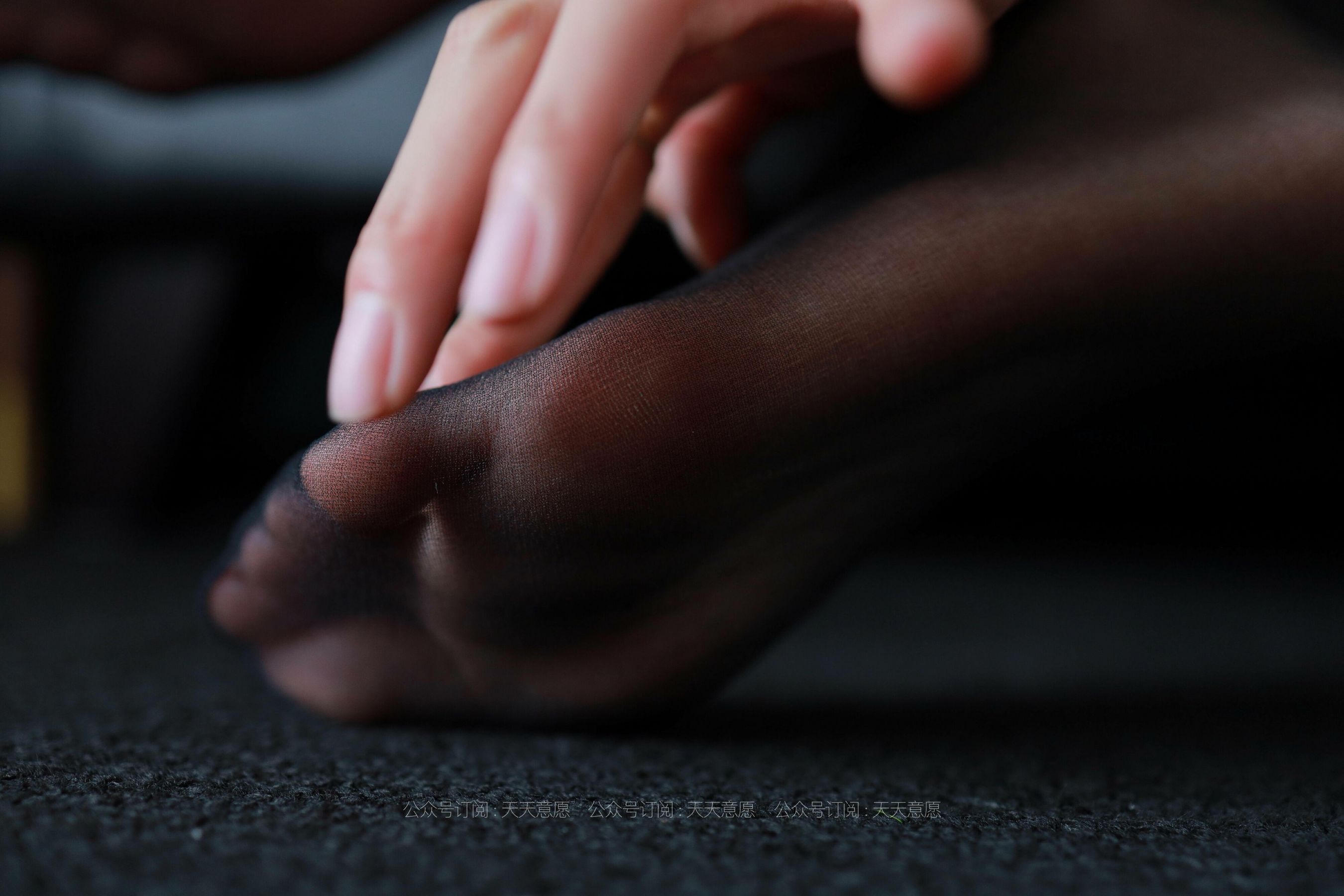 丝享家 802：羽西《沙发上的黑丝》-图72