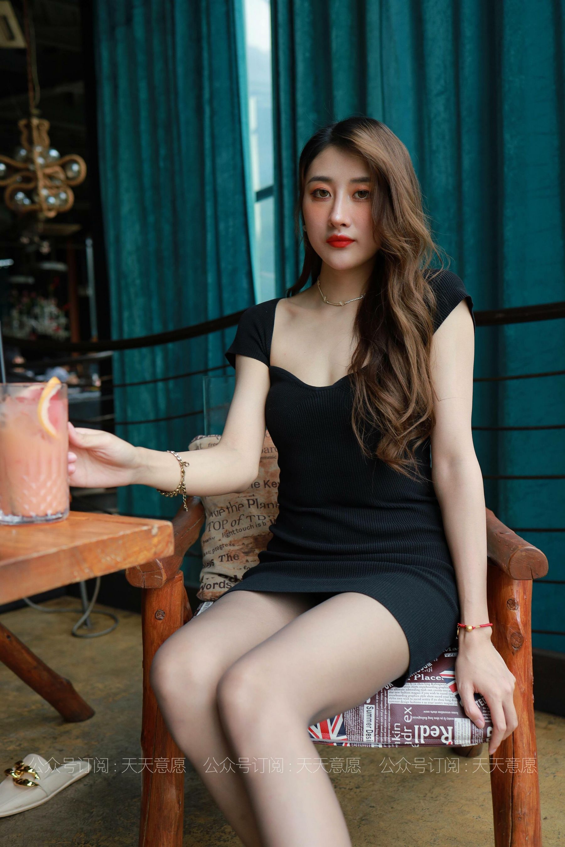 丝享家 815：夏夏《灰丝长腿一米二》-图5