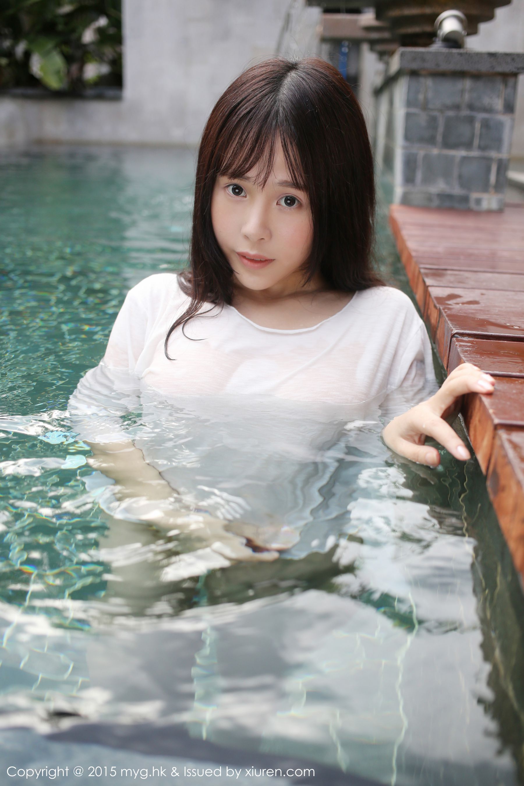 Evelyn艾莉《泳池湿身》  Vol.180-图18