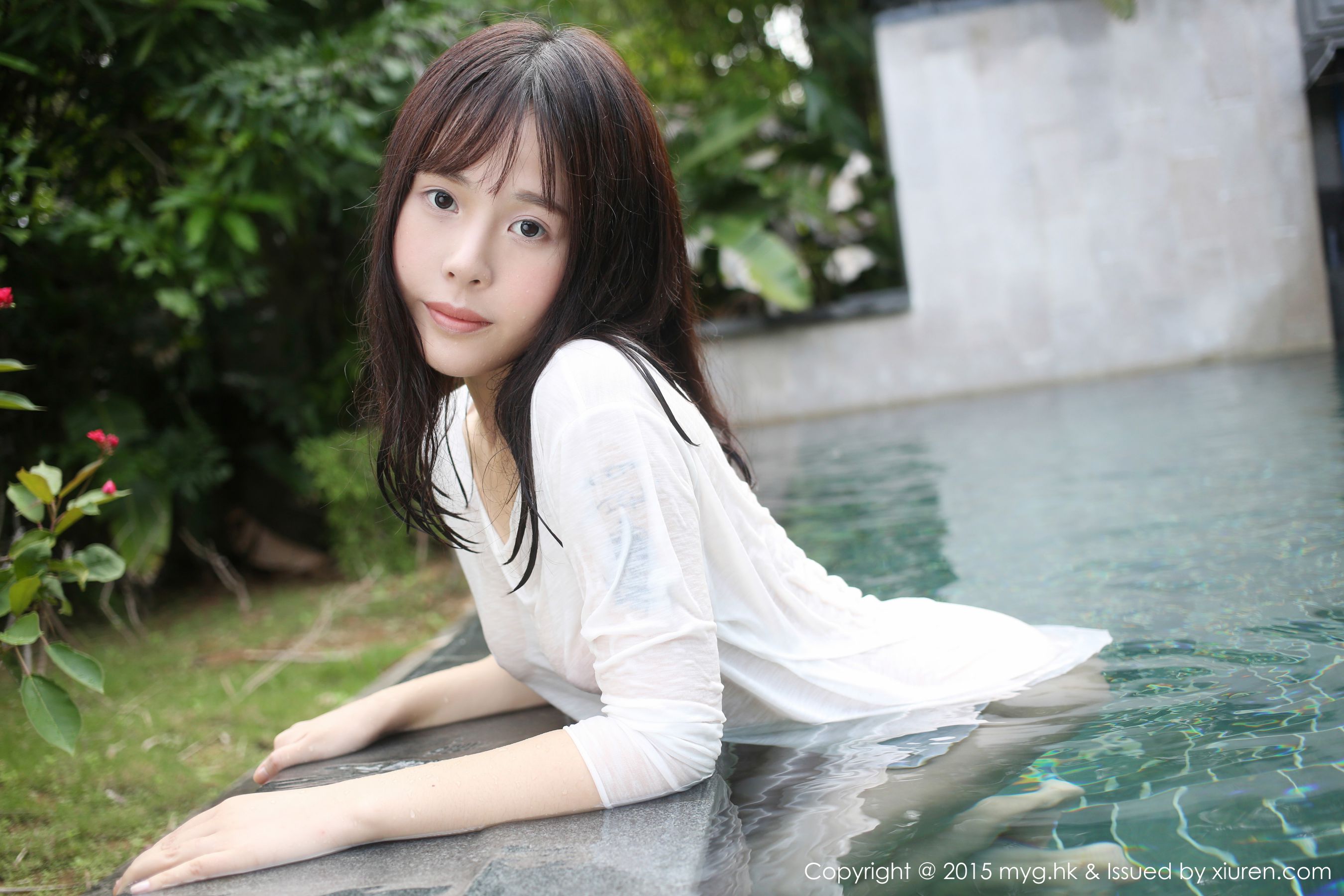 Evelyn艾莉《泳池湿身》  Vol.180-图34