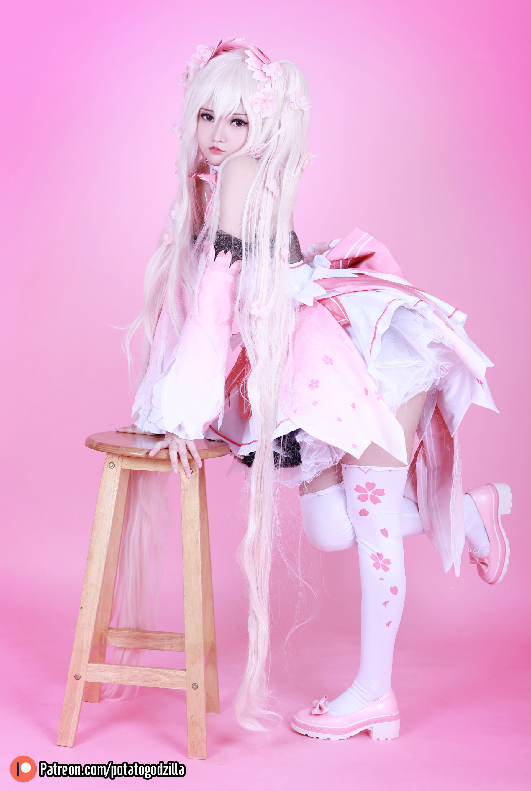 Coser小姐姐Potato Godzilla - Sakura Miku-图14