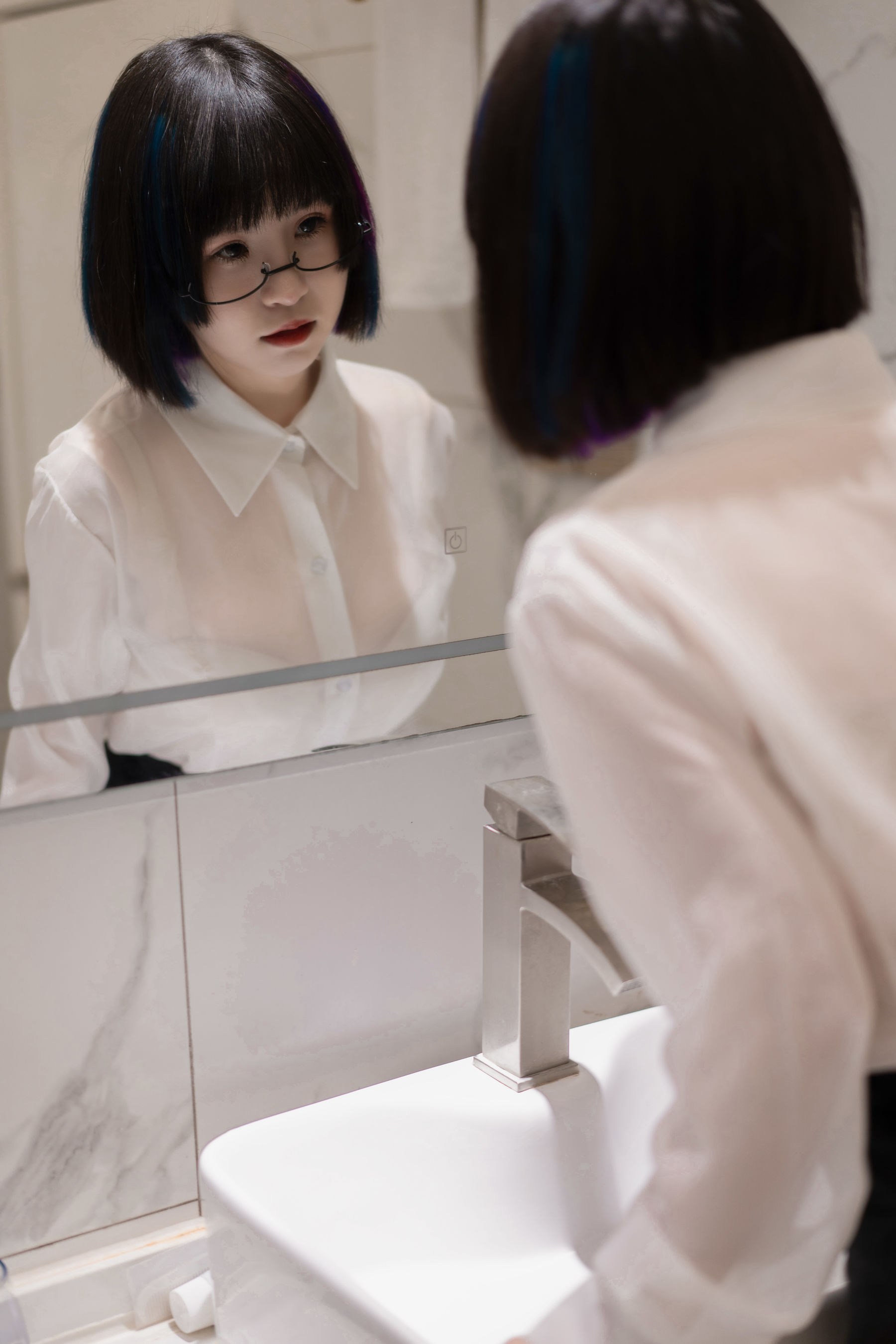 美少女晕崽 - 迷情小秘-图0