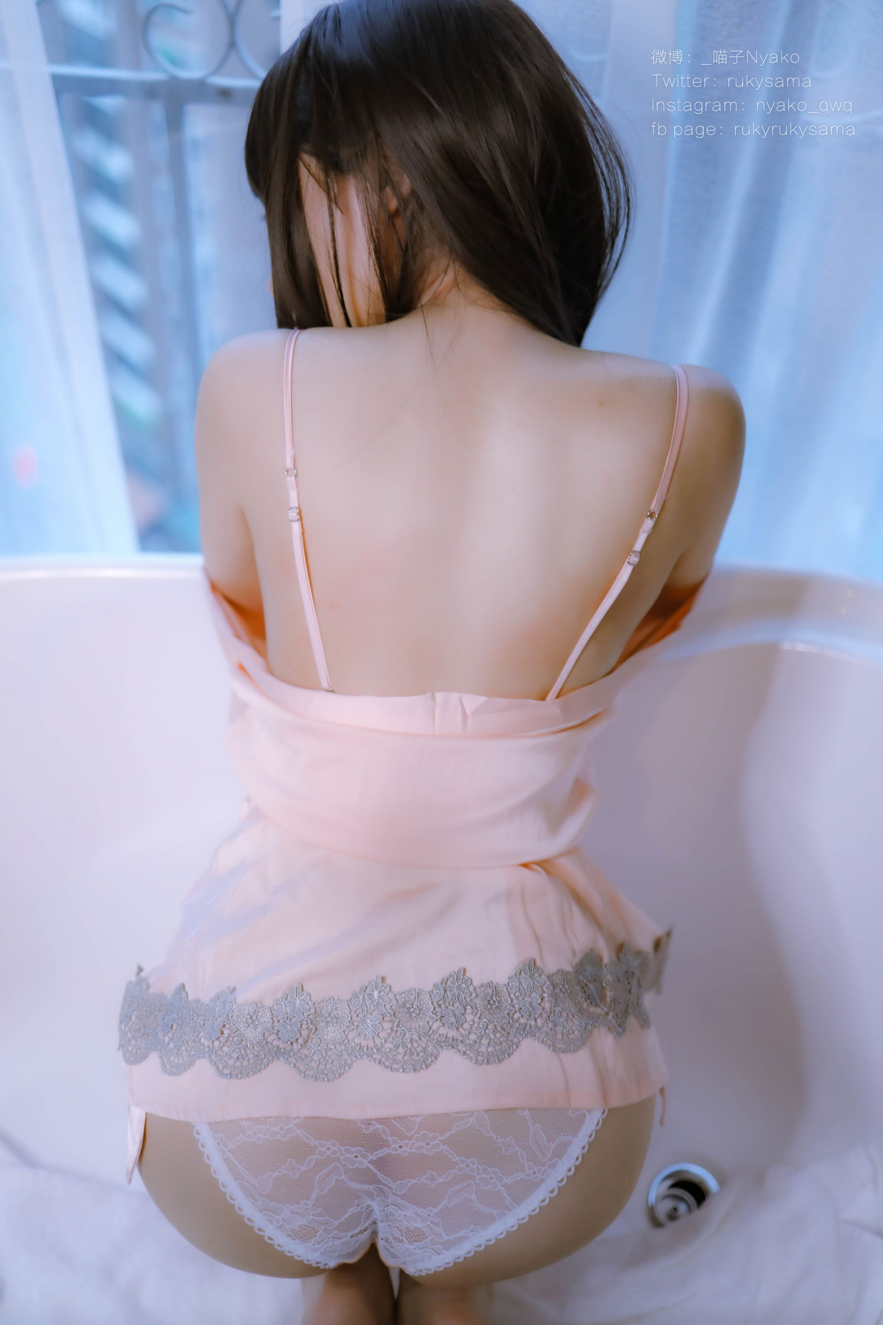 萌妹子Nyako喵子 - 妄想彼女との同棲生活 之 粉嫩丝绸睡衣-图21