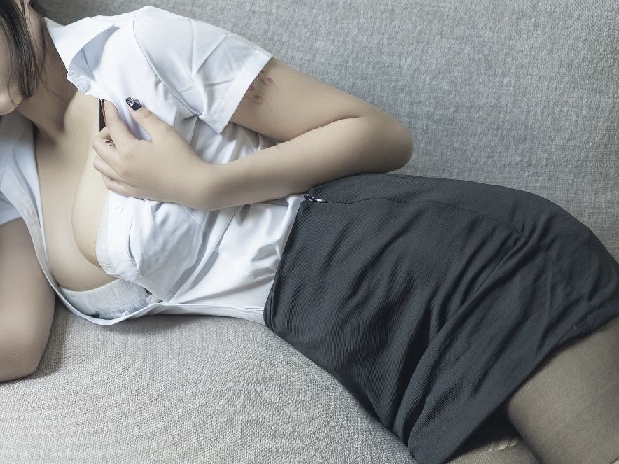 微博妹子 汐 - 制服-图2