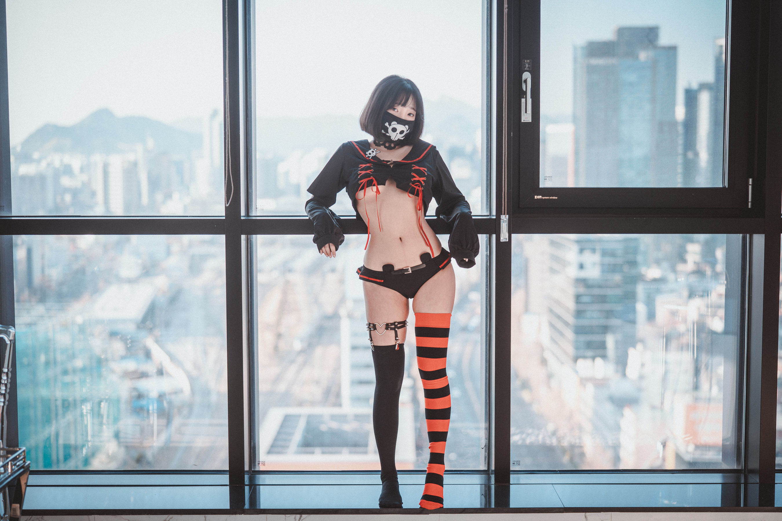 Kang Inkyung - Masked Pirate 写真套图-图1