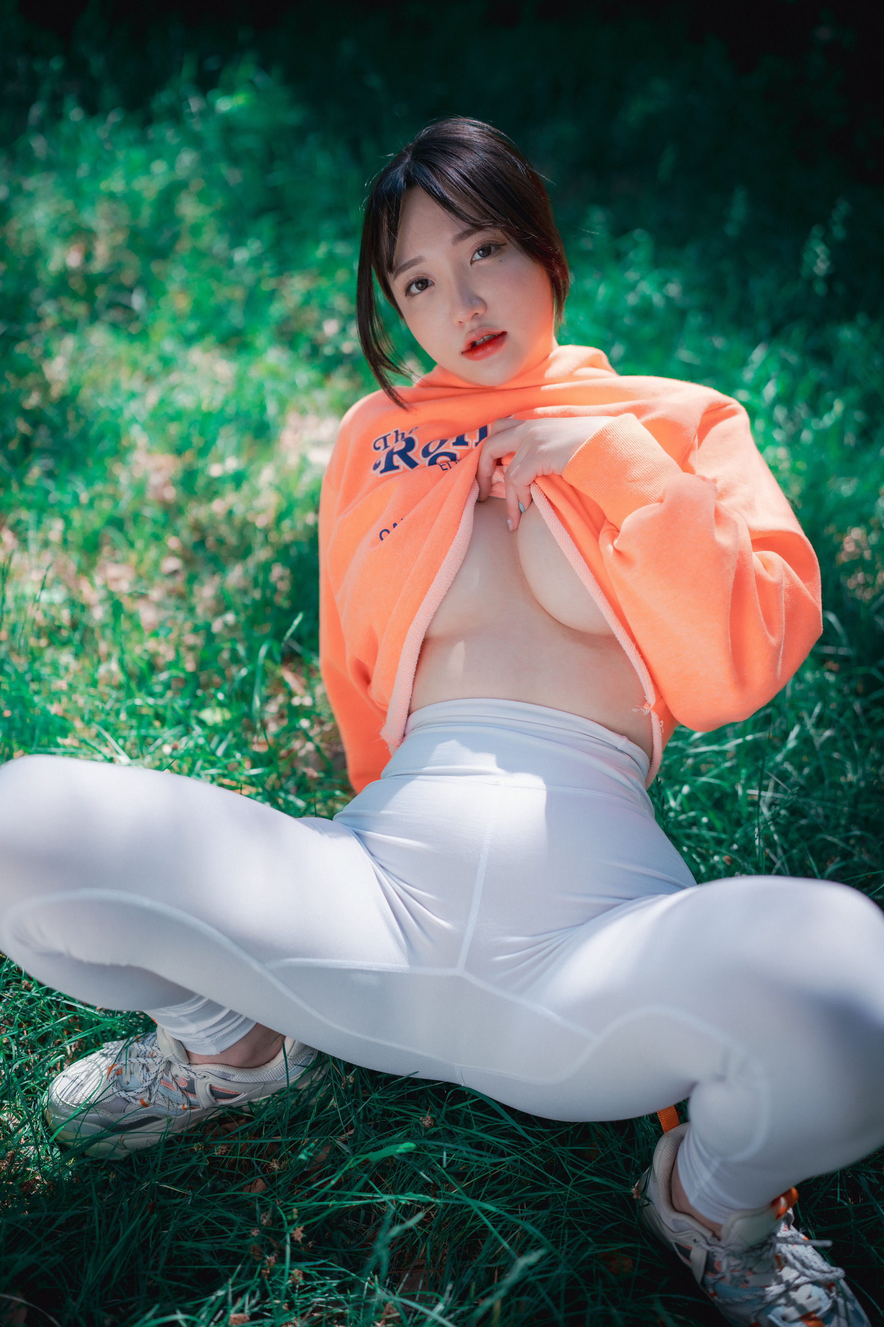Yeeun - Naughty Trekking 写真套图-图100