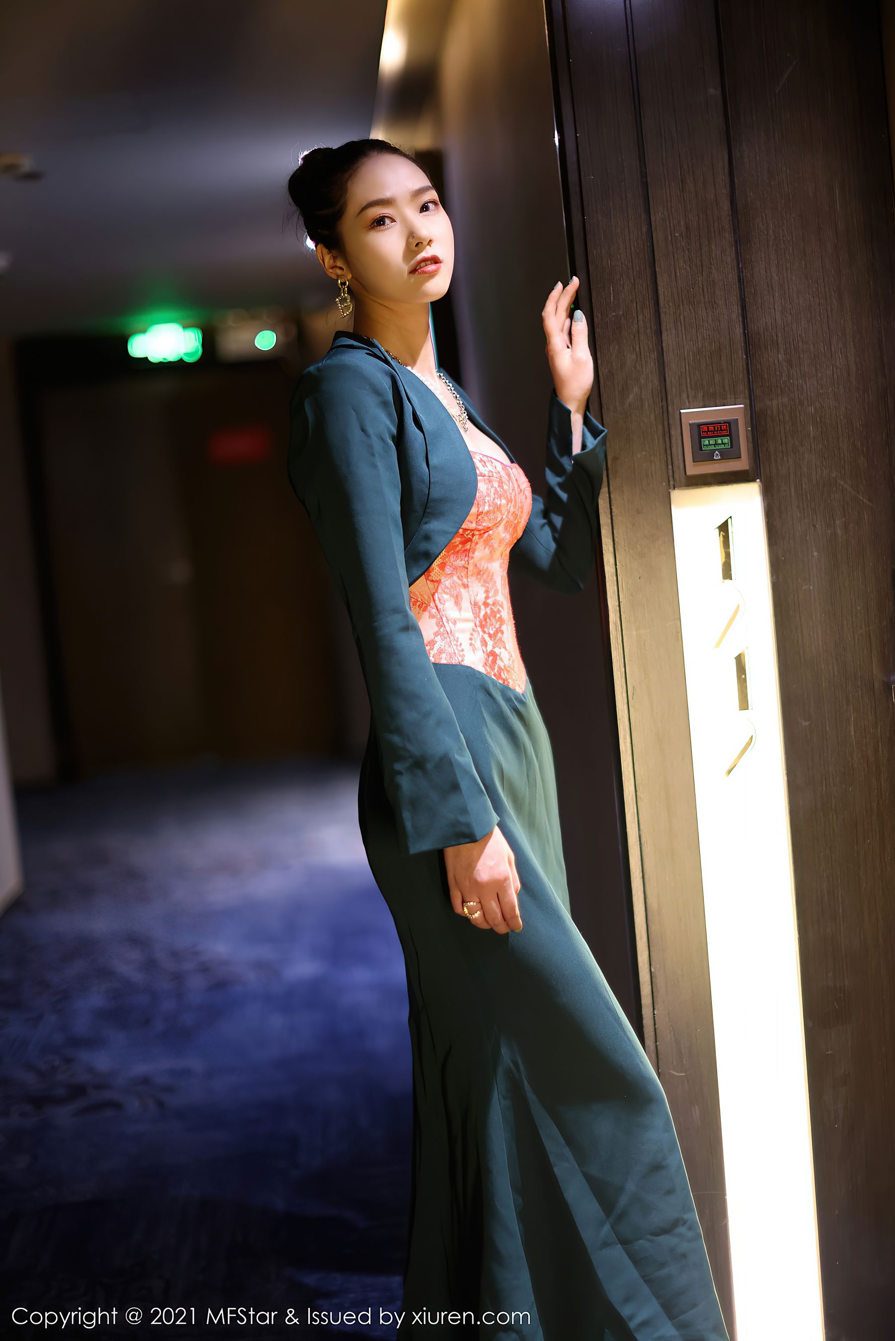 Vol.500 方子萱-图1