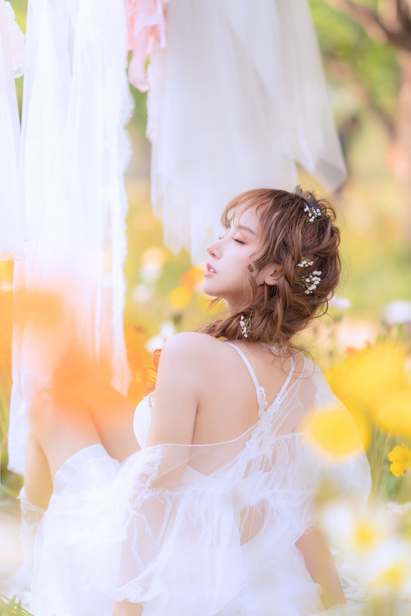 斗鱼米线线sama写真 - 夏日限定 晒衣服-图1